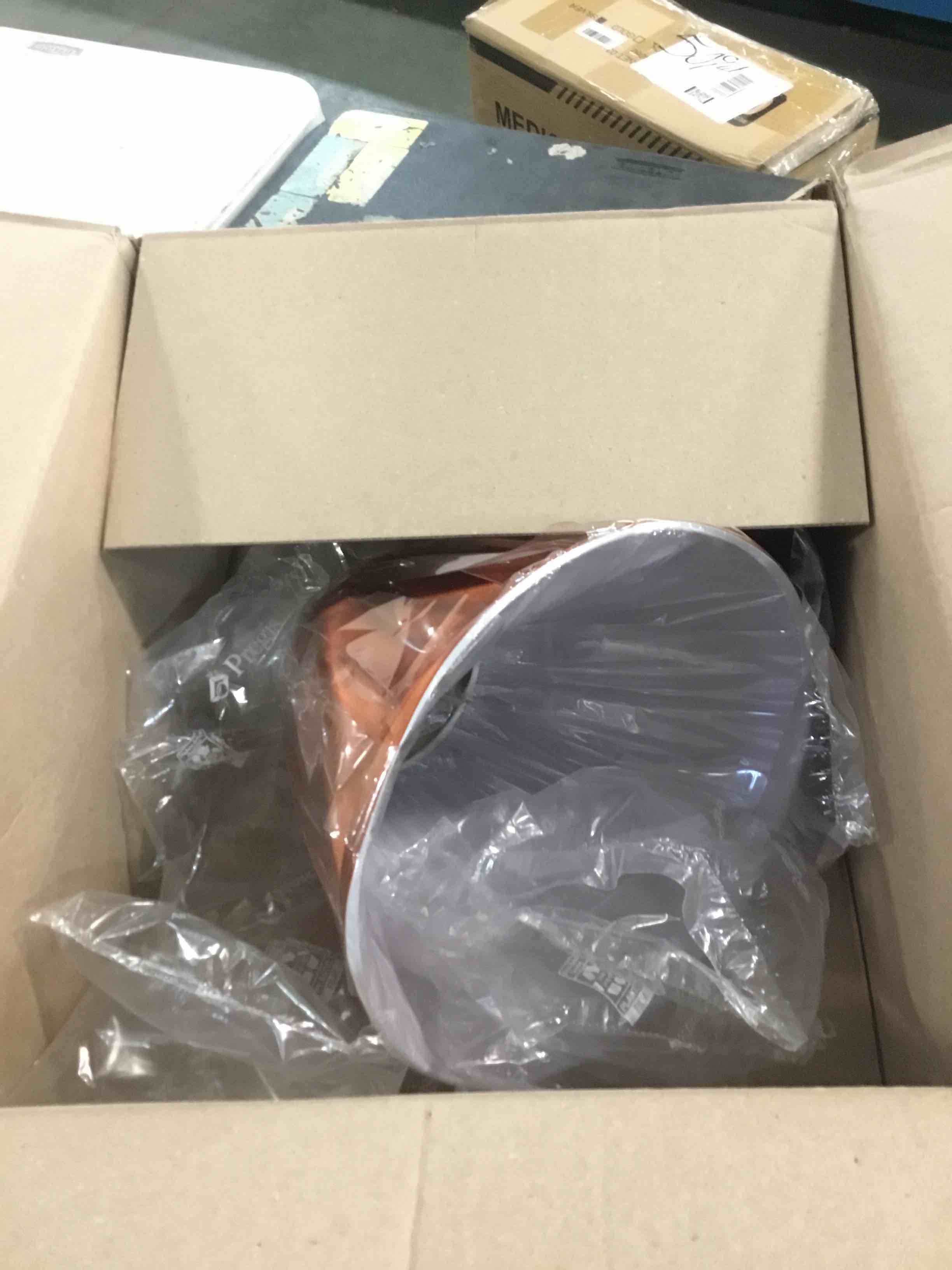 https://s3.amazonaws.com/lotting-images-prod/bidfta/ORG5749818_1708346980322.jpeg