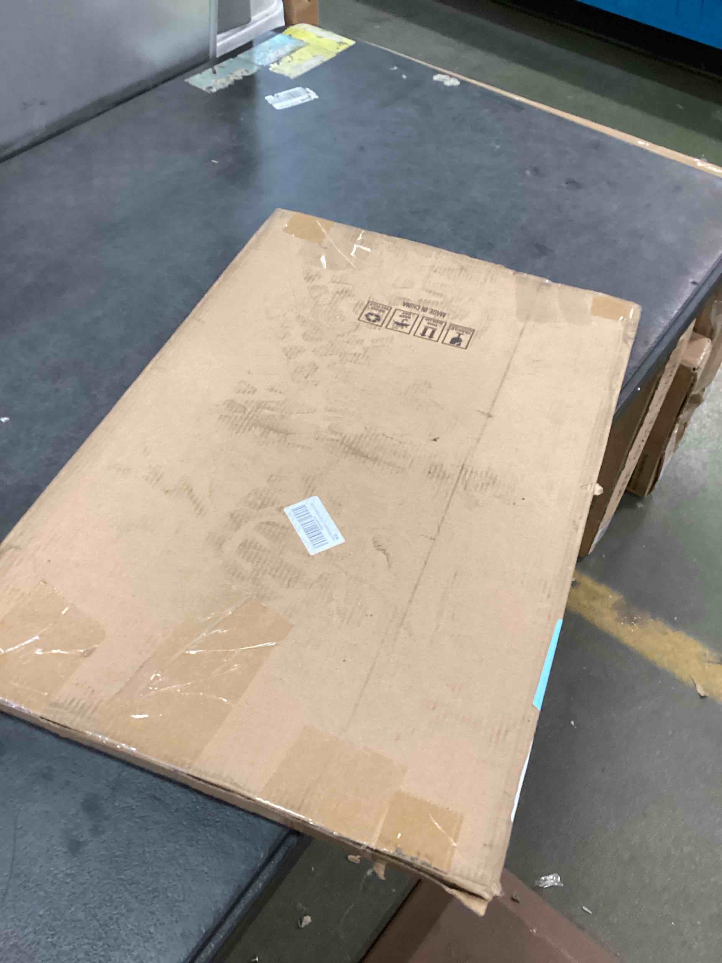 https://s3.amazonaws.com/lotting-images-prod/bidfta/ORG5750425_1707402641233.jpeg
