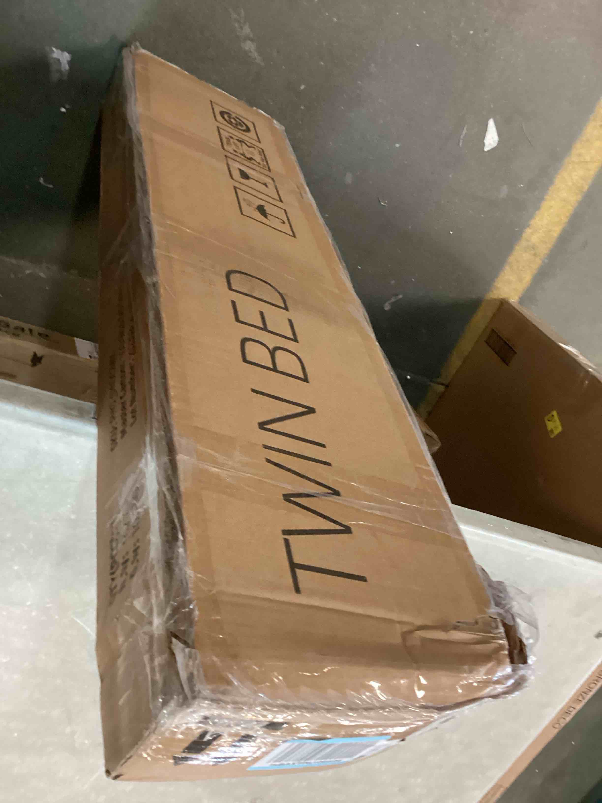 https://s3.amazonaws.com/lotting-images-prod/bidfta/ORG5751301_1708005952167.jpeg
