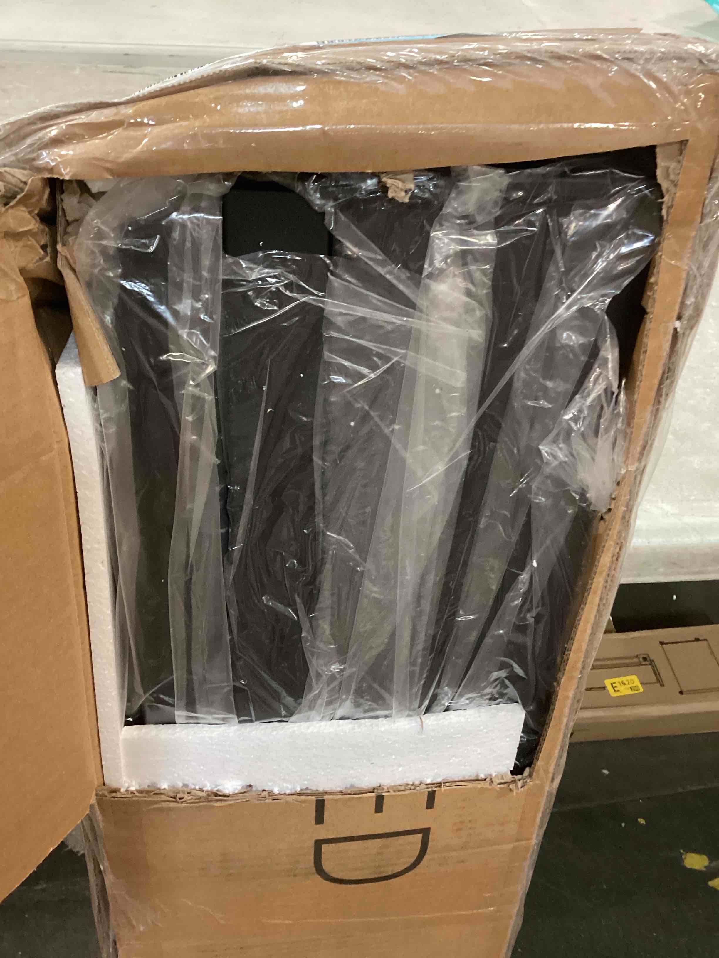 https://s3.amazonaws.com/lotting-images-prod/bidfta/ORG5751301_1708005976482.jpeg