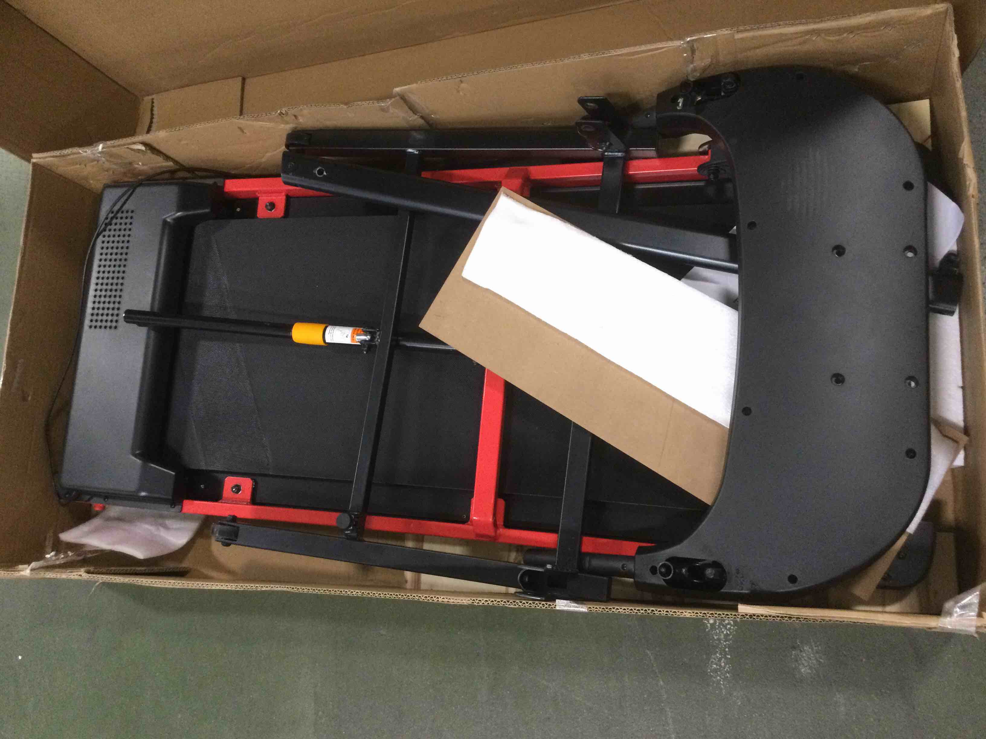 https://s3.amazonaws.com/lotting-images-prod/bidfta/ORG5751608_1707412833368.jpeg