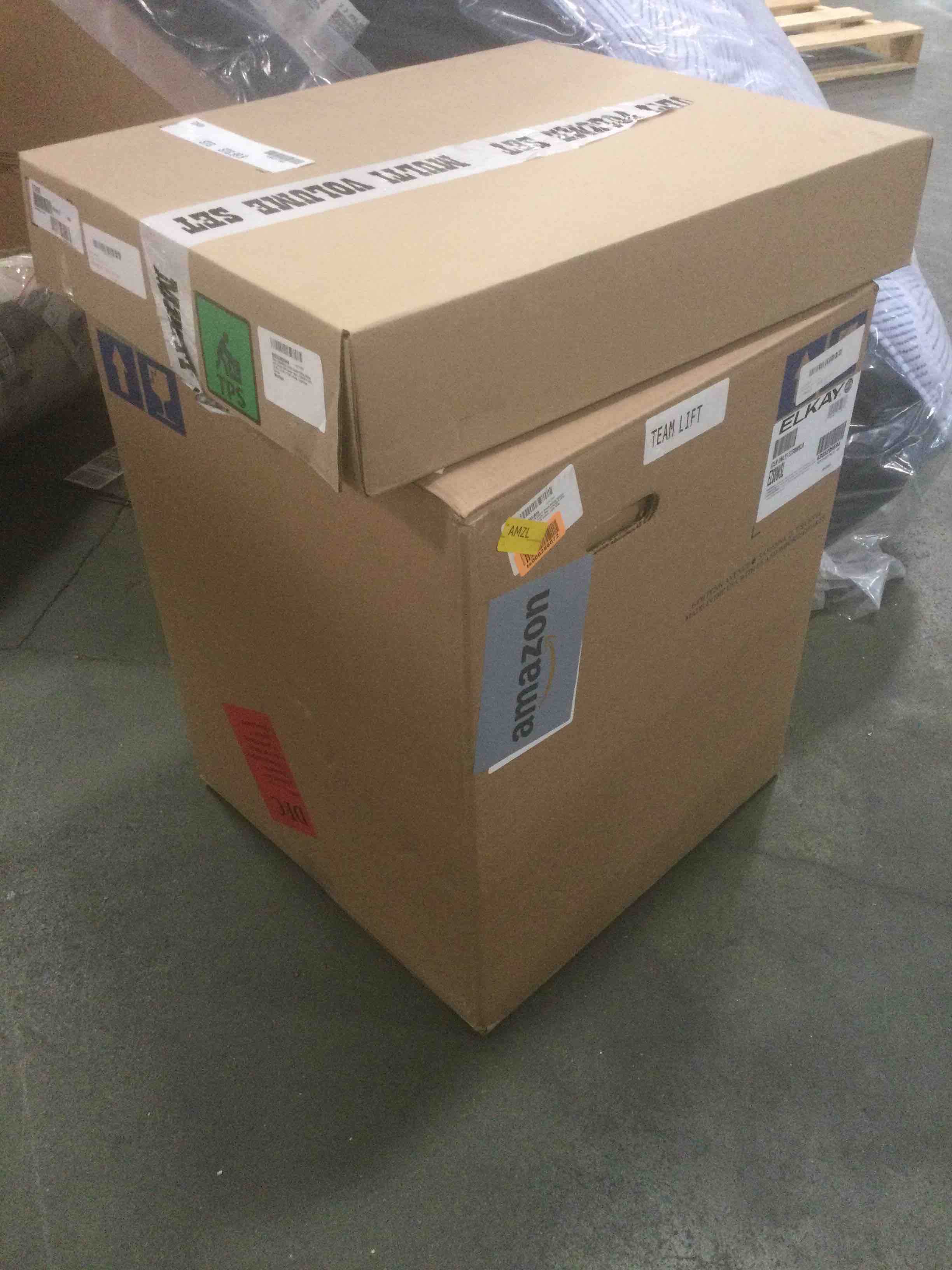https://s3.amazonaws.com/lotting-images-prod/bidfta/ORG5751697_1707483127655.jpeg