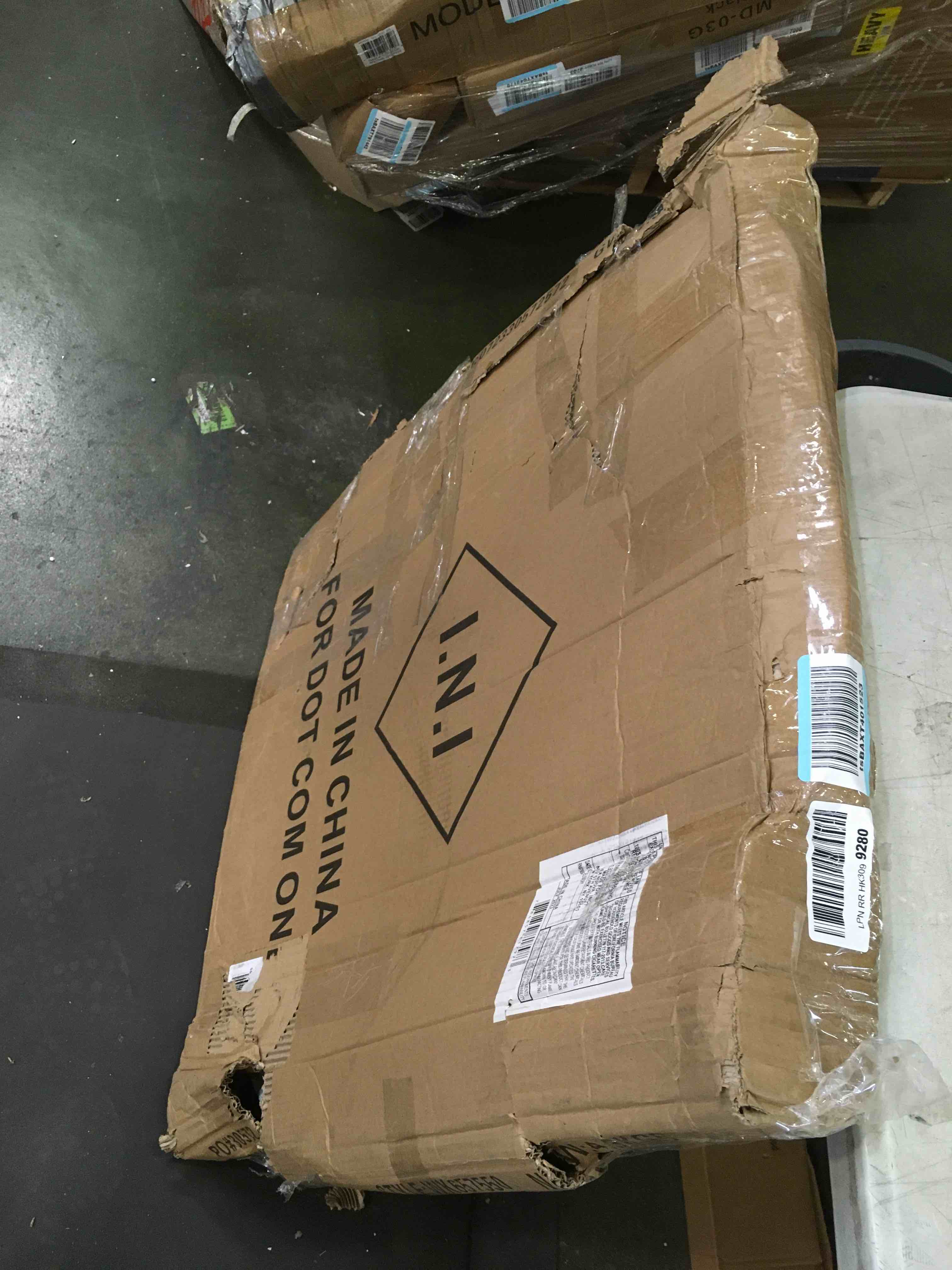 https://s3.amazonaws.com/lotting-images-prod/bidfta/ORG5752965_1706800897344.jpeg