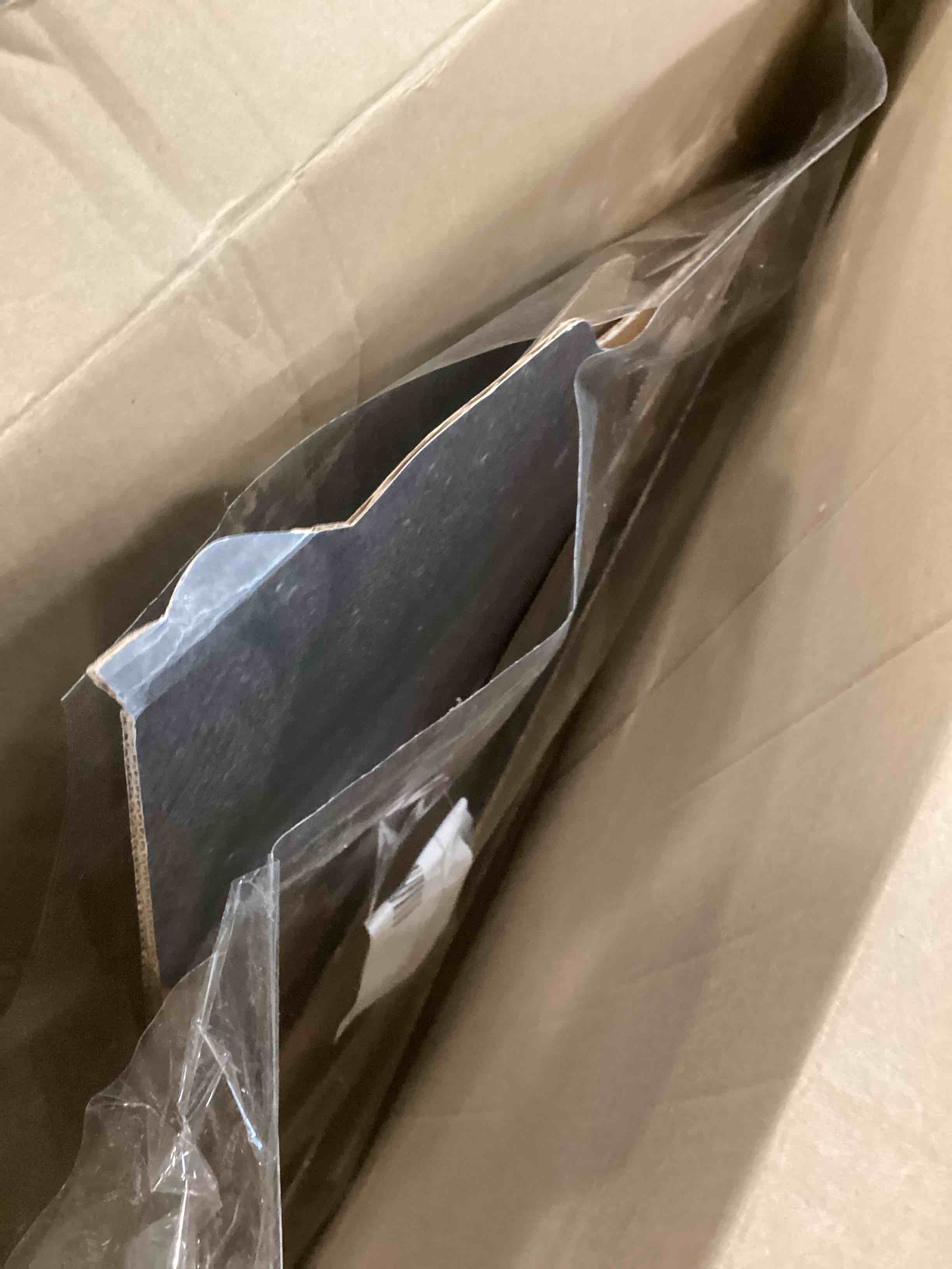 https://s3.amazonaws.com/lotting-images-prod/bidfta/ORG5753802_1707057160178.jpeg