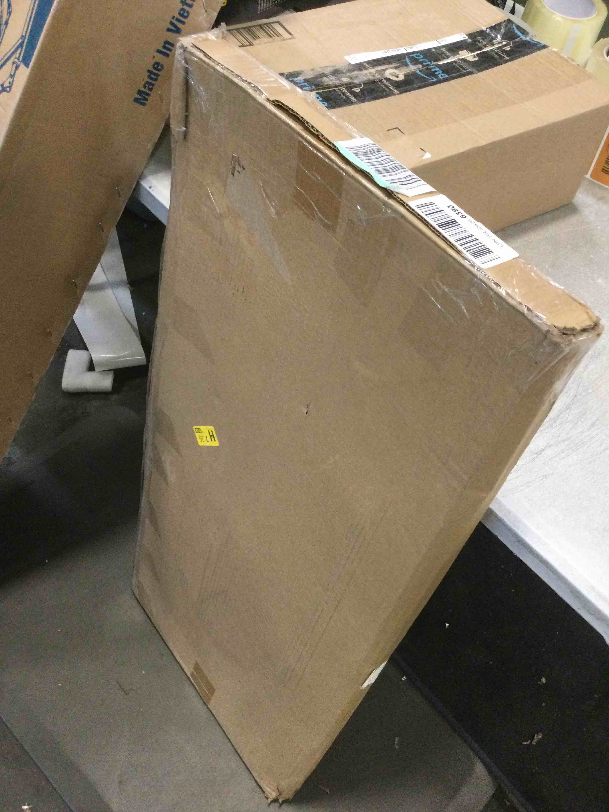 https://s3.amazonaws.com/lotting-images-prod/bidfta/ORG5754114_1707143738040.jpeg
