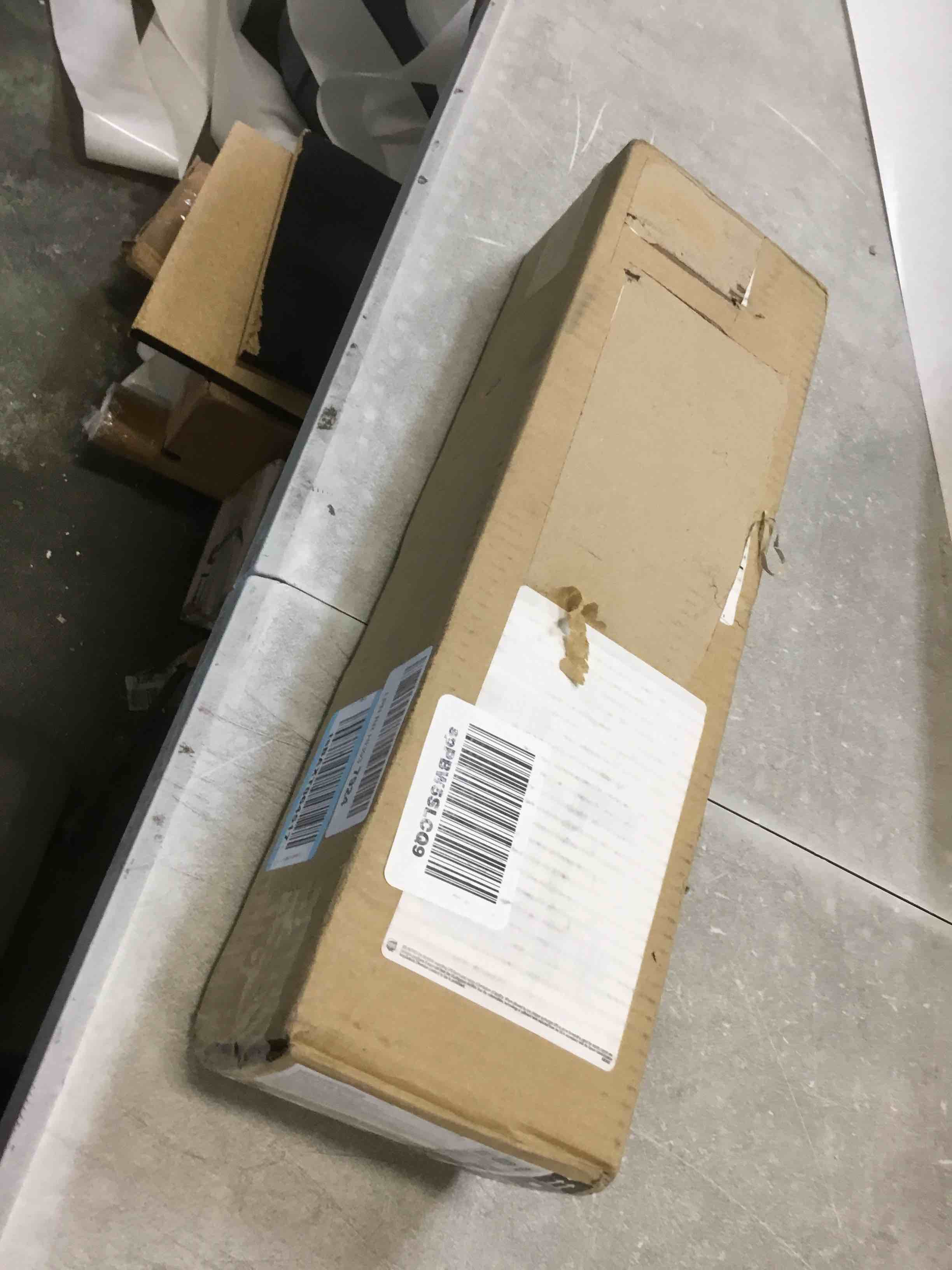 https://s3.amazonaws.com/lotting-images-prod/bidfta/ORG5754288_1707165673840.jpeg