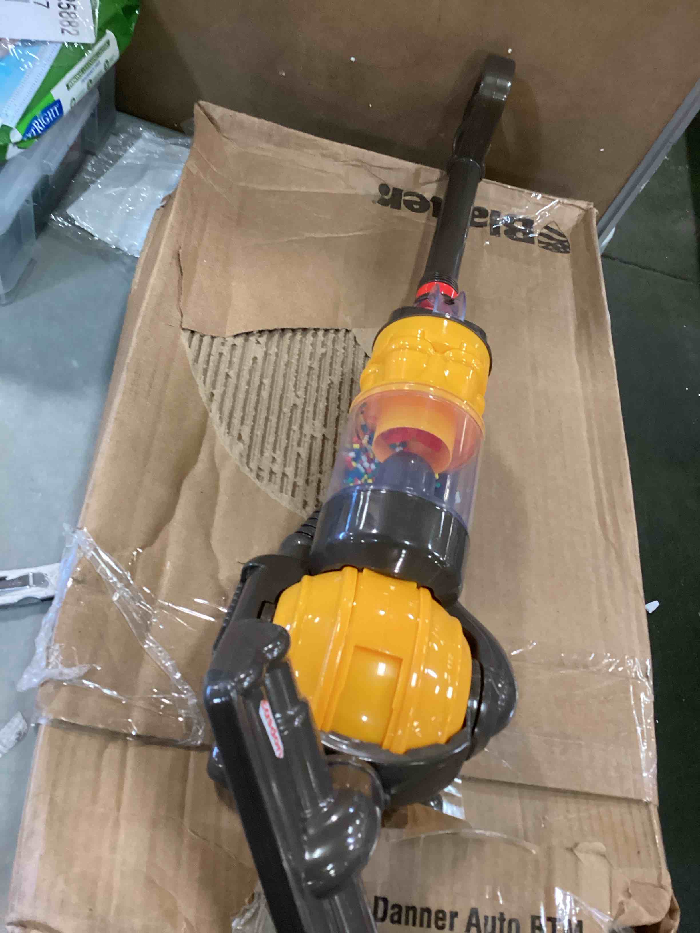 https://s3.amazonaws.com/lotting-images-prod/bidfta/ORG5755323_1706976128668.jpeg