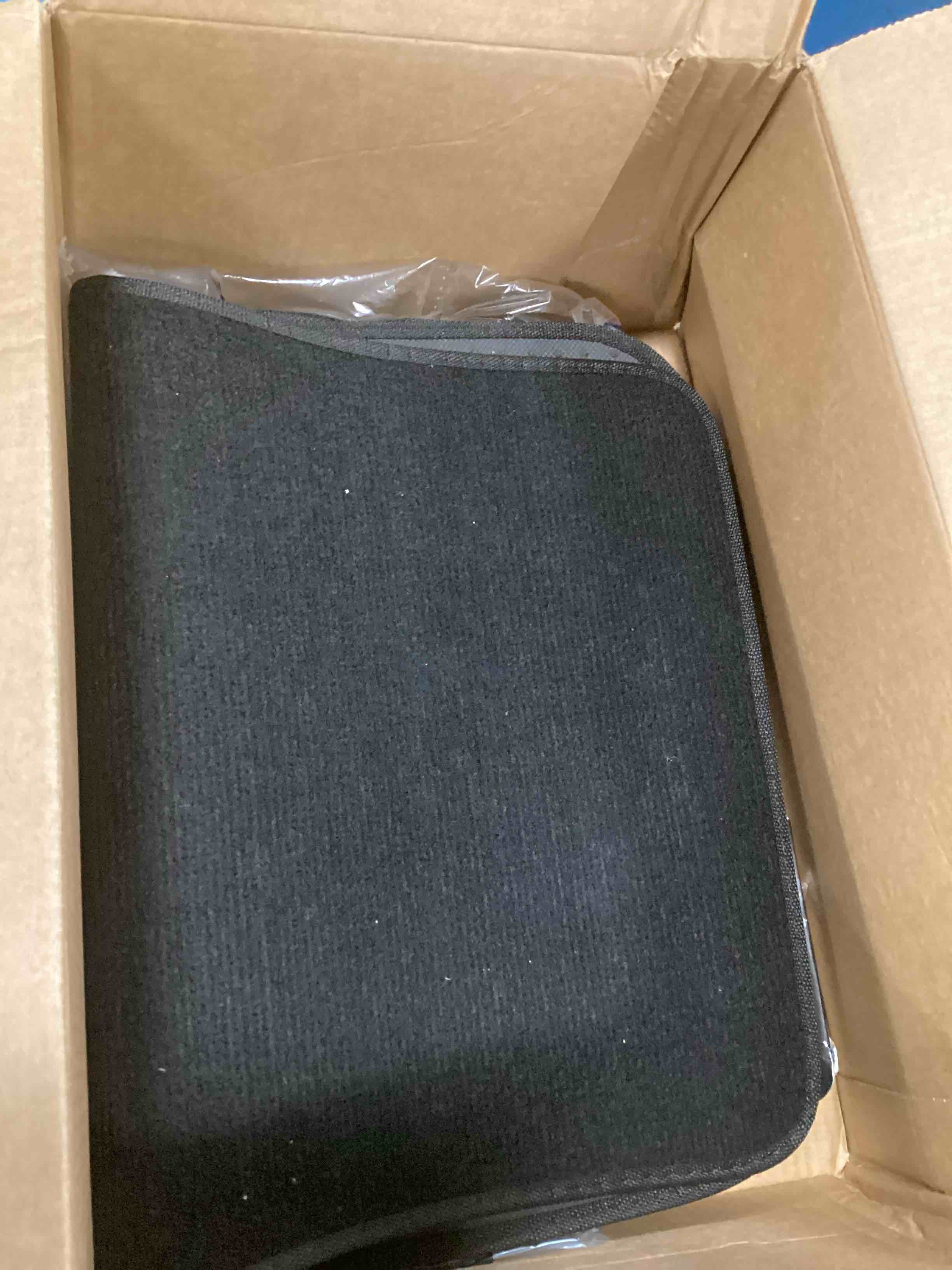https://s3.amazonaws.com/lotting-images-prod/bidfta/ORG5755865_1707238435741.jpeg