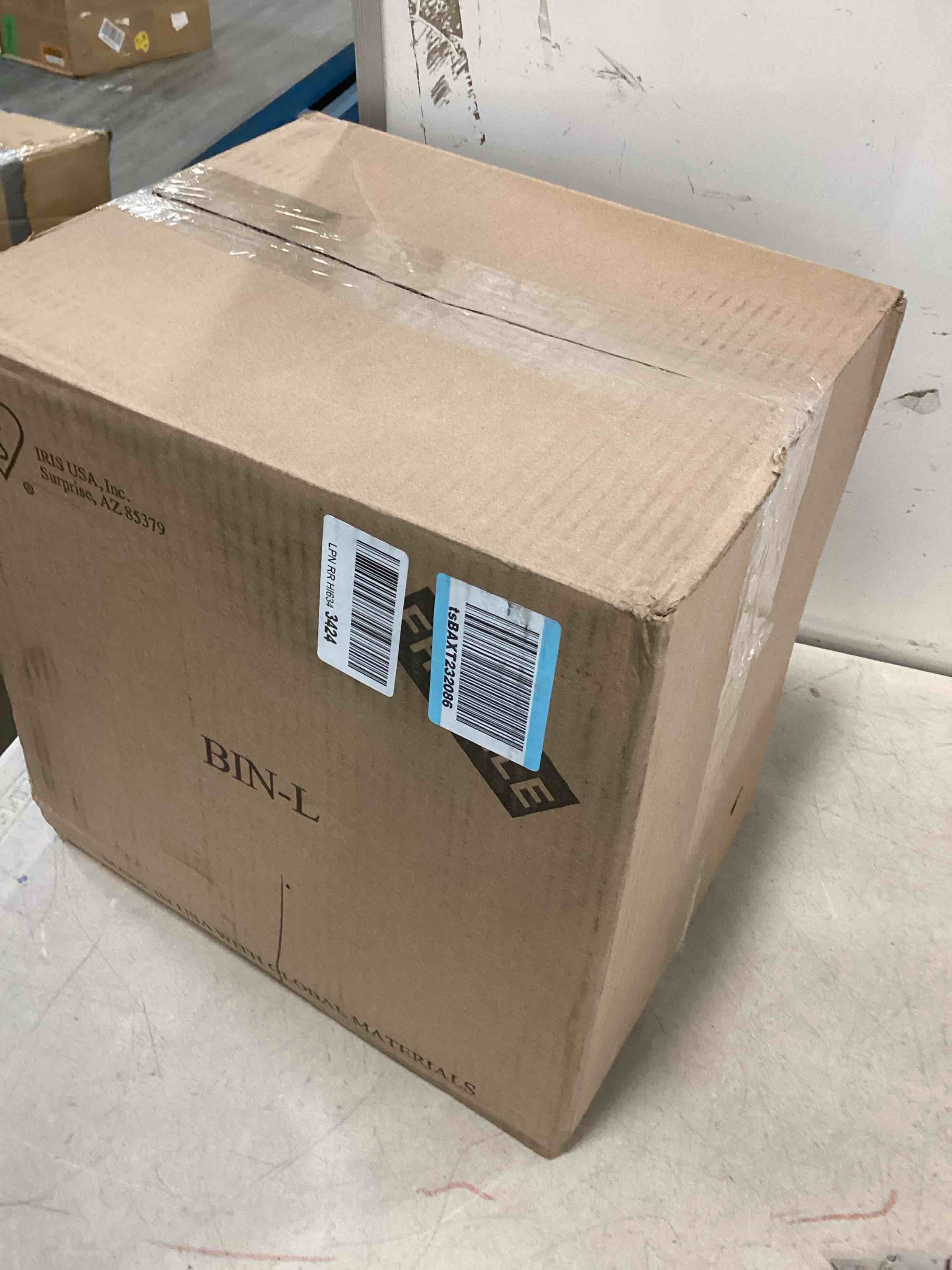 https://s3.amazonaws.com/lotting-images-prod/bidfta/ORG5755877_1707239592316.jpeg