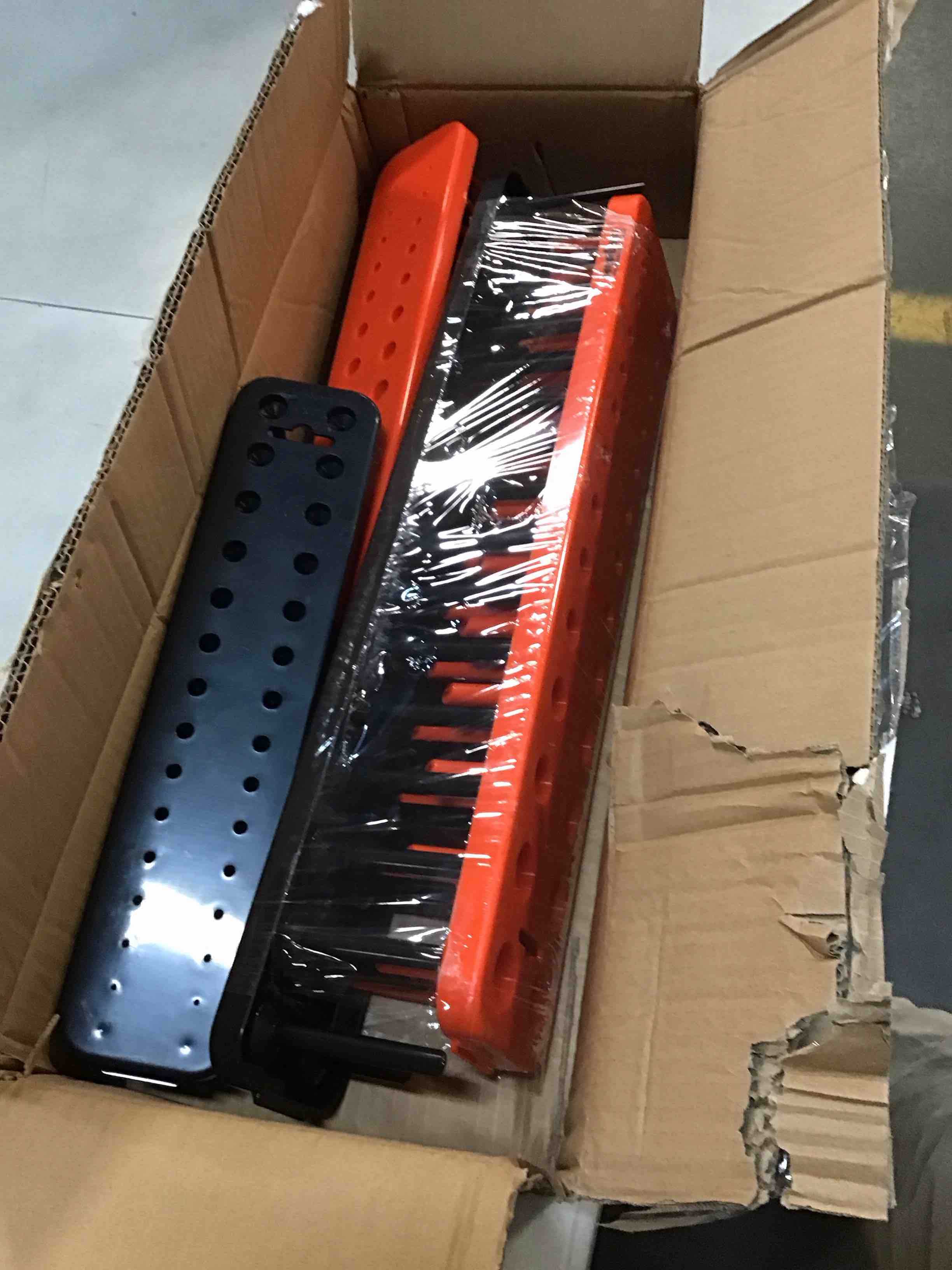 https://s3.amazonaws.com/lotting-images-prod/bidfta/ORG5757032_1707745115933.jpeg