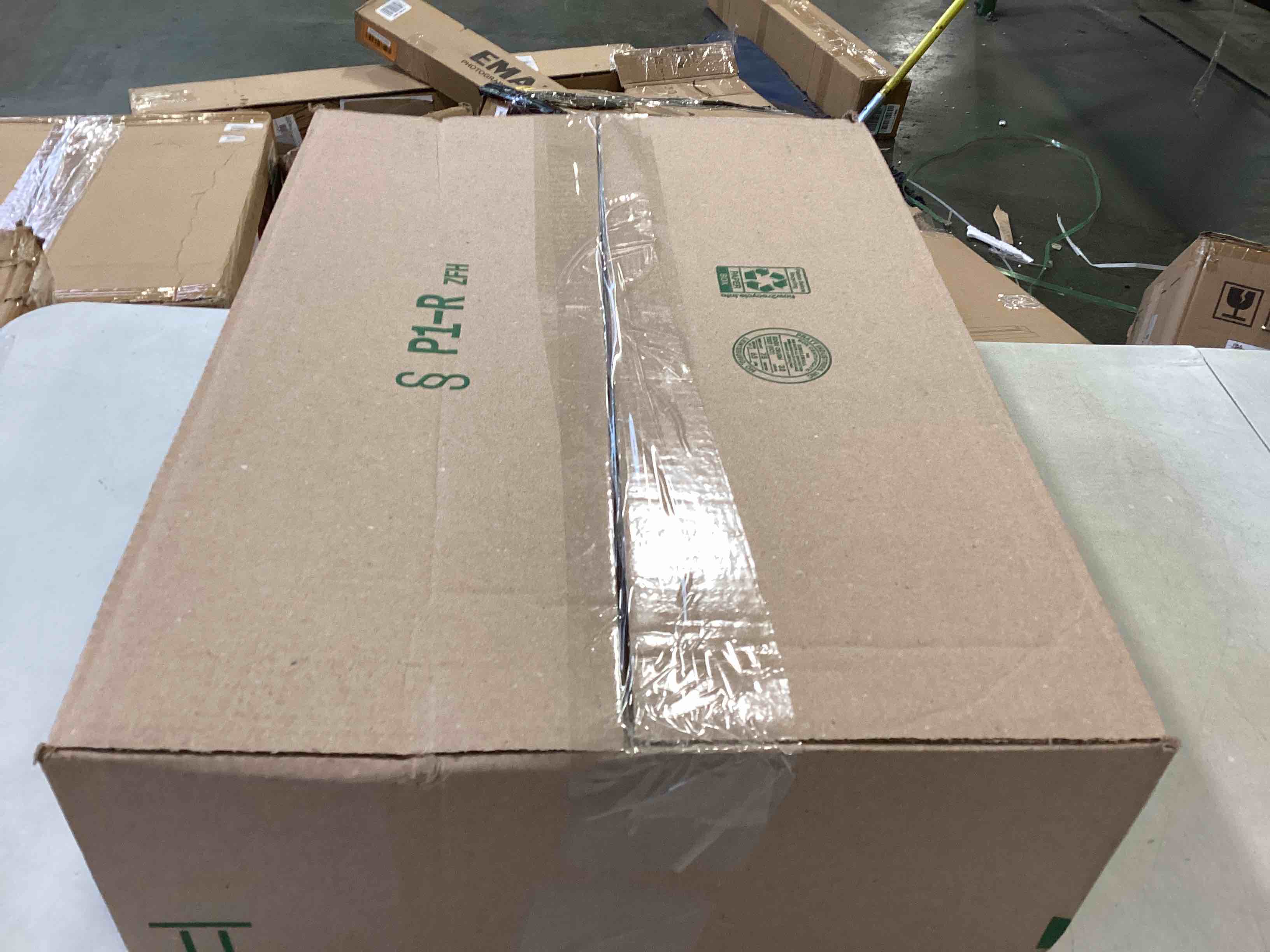 https://s3.amazonaws.com/lotting-images-prod/bidfta/ORG5757500_1706024022864.jpeg