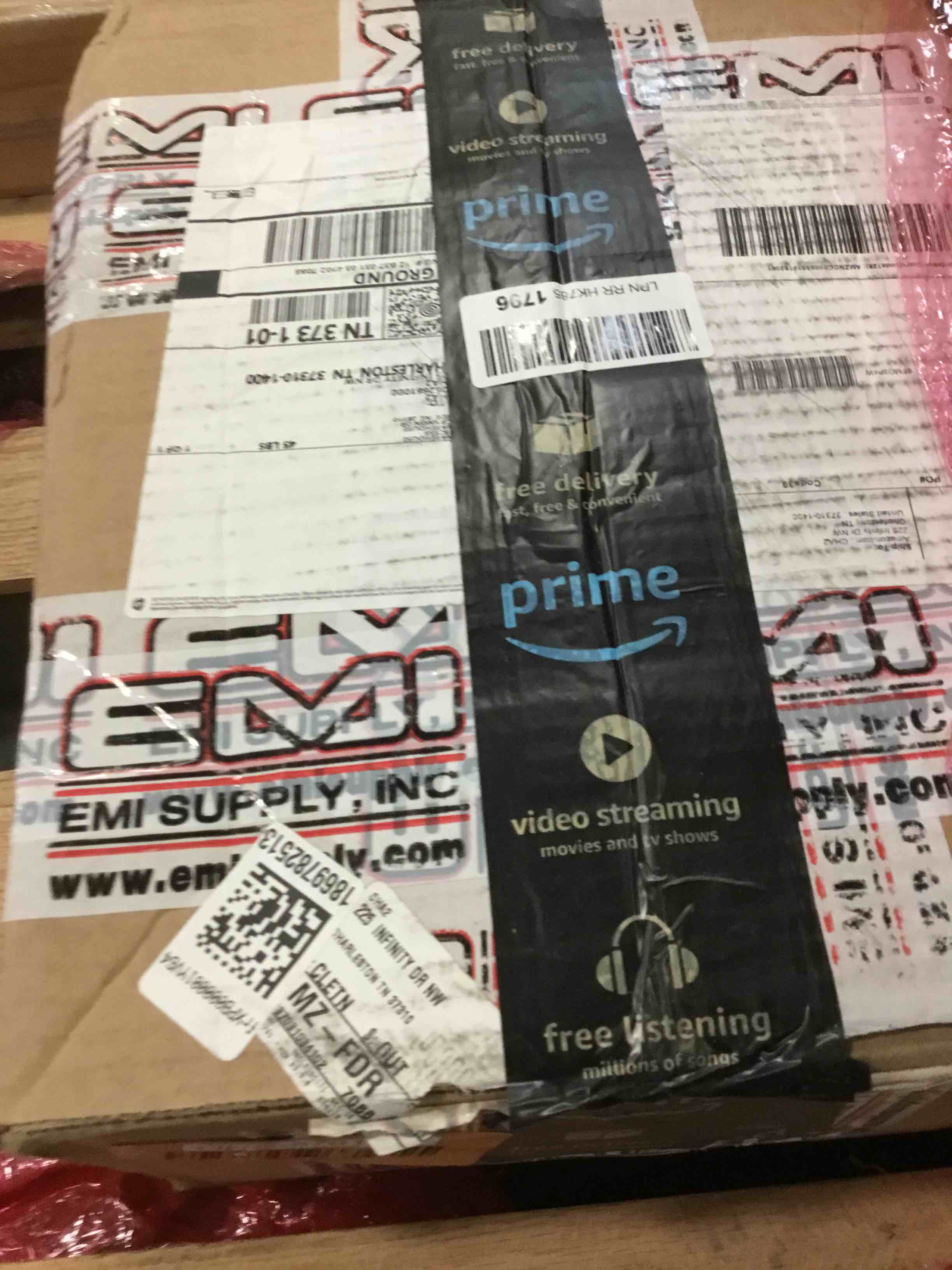 https://s3.amazonaws.com/lotting-images-prod/bidfta/ORG5761545_1706208972672.jpeg
