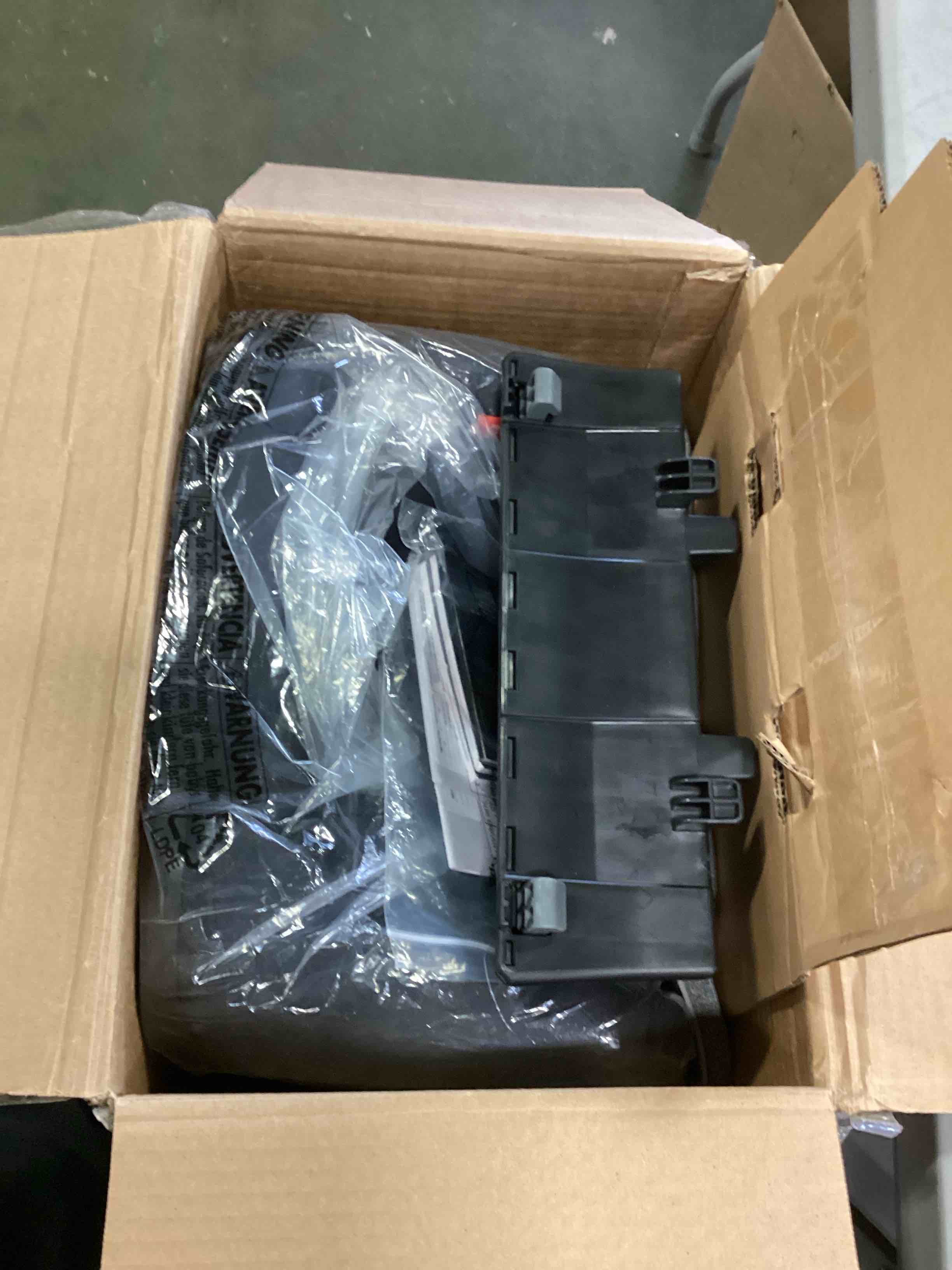 https://s3.amazonaws.com/lotting-images-prod/bidfta/ORG5762787_1706899251230.jpeg