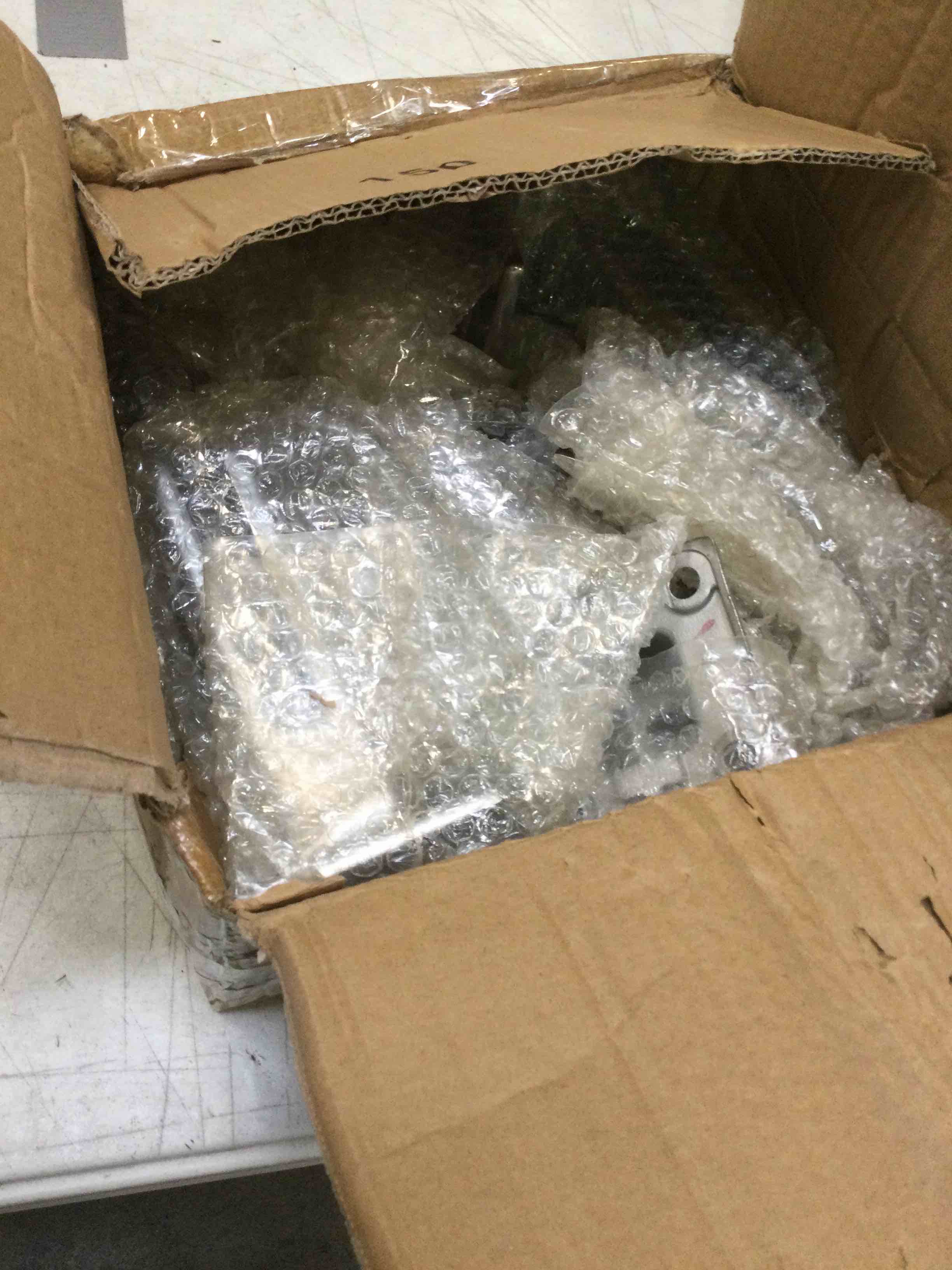 https://s3.amazonaws.com/lotting-images-prod/bidfta/ORG5762889_1707148145439.jpeg
