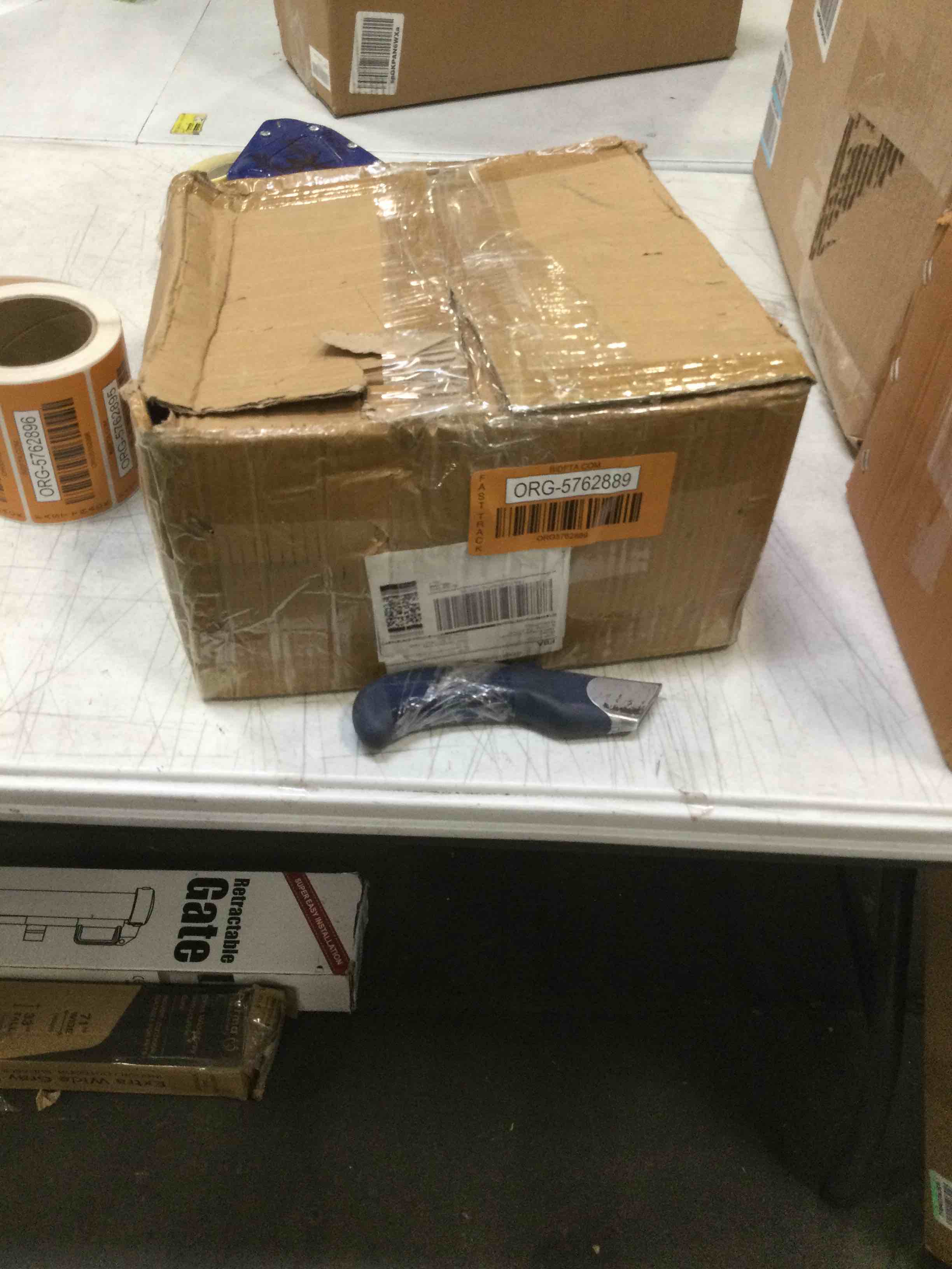 https://s3.amazonaws.com/lotting-images-prod/bidfta/ORG5762889_1707148171189.jpeg