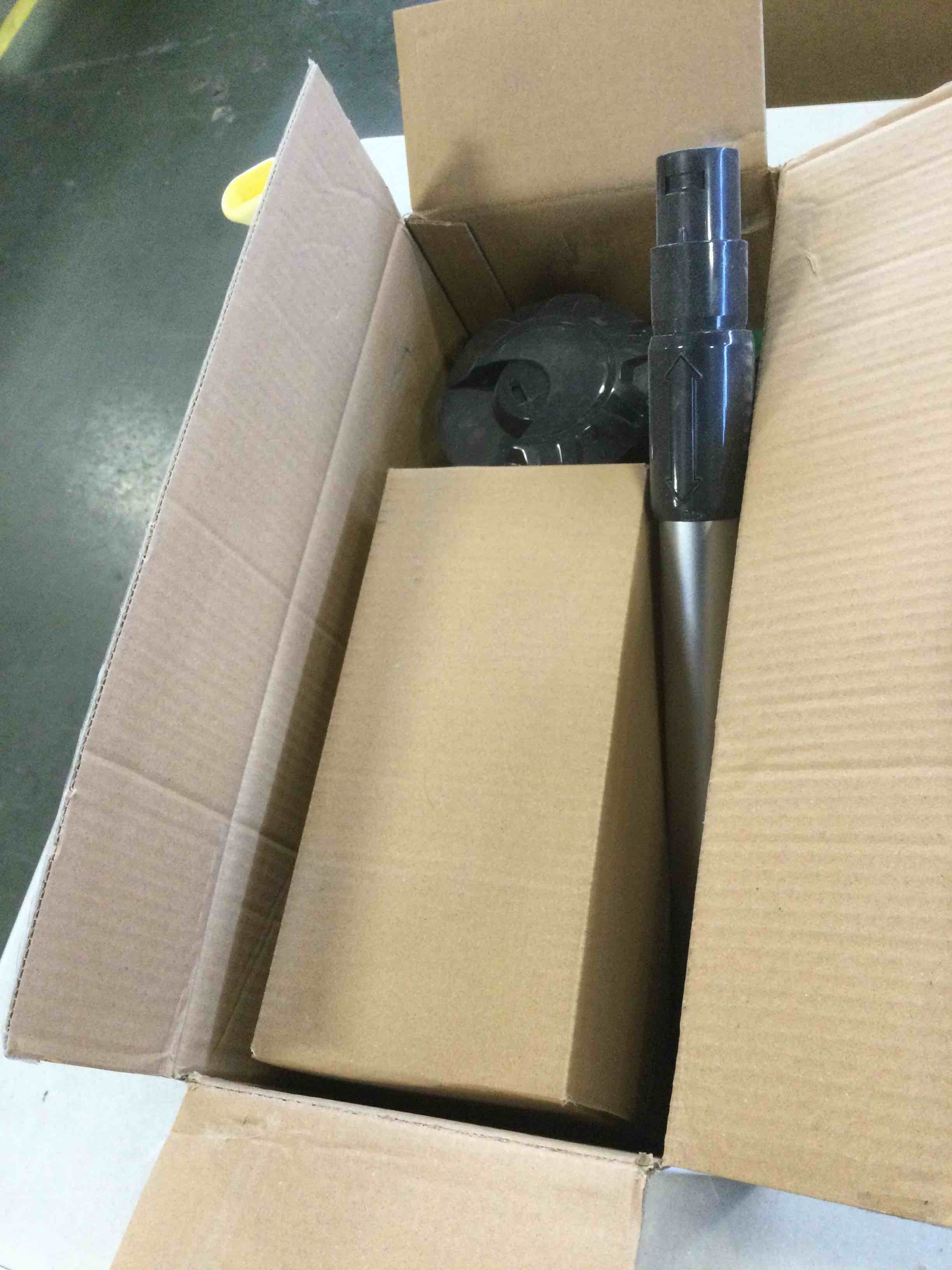 https://s3.amazonaws.com/lotting-images-prod/bidfta/ORG5763103_1708010784392.jpeg