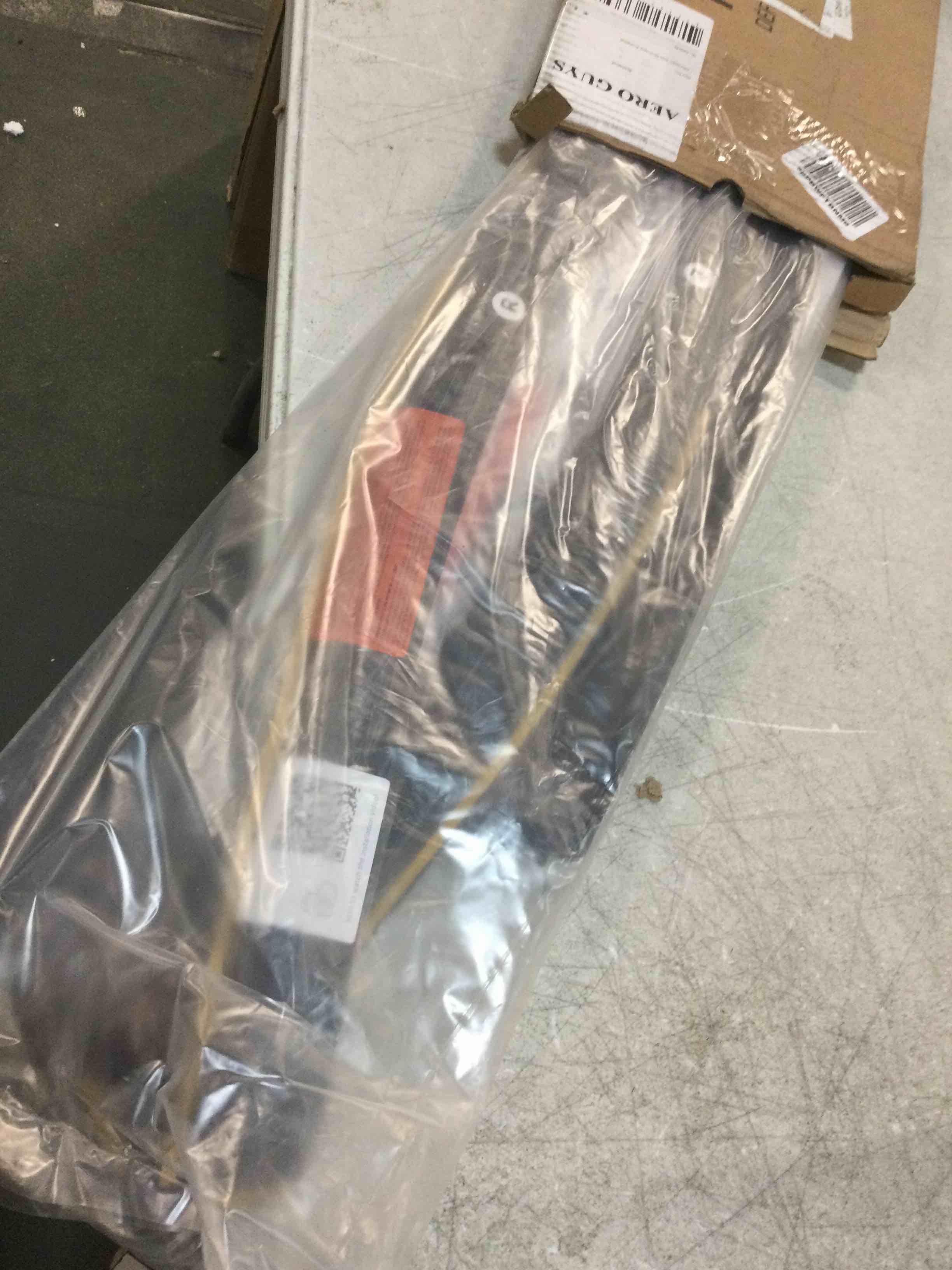 https://s3.amazonaws.com/lotting-images-prod/bidfta/ORG5763950_1705927034917.jpeg