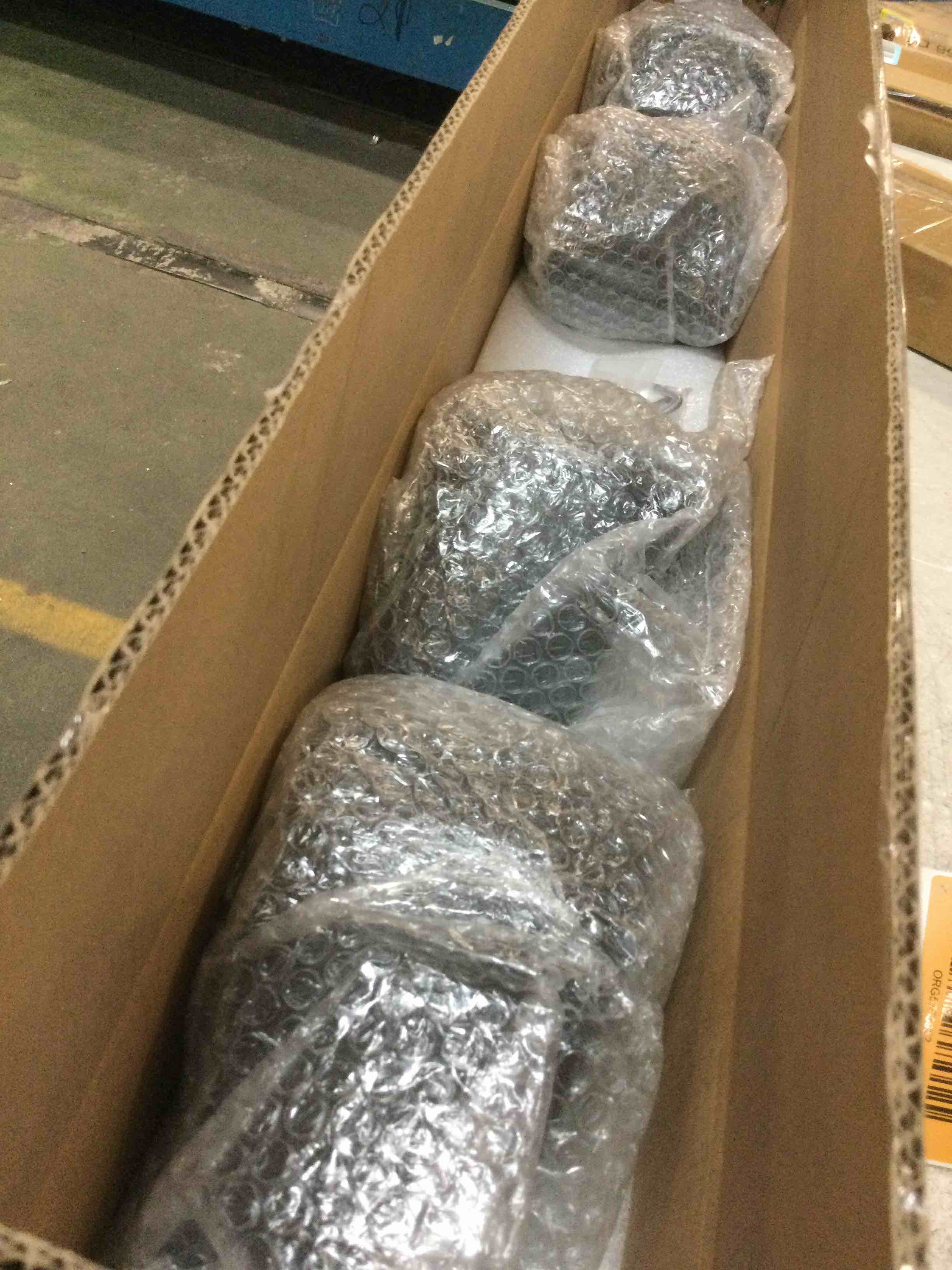 https://s3.amazonaws.com/lotting-images-prod/bidfta/ORG5763952_1705927168947.jpeg