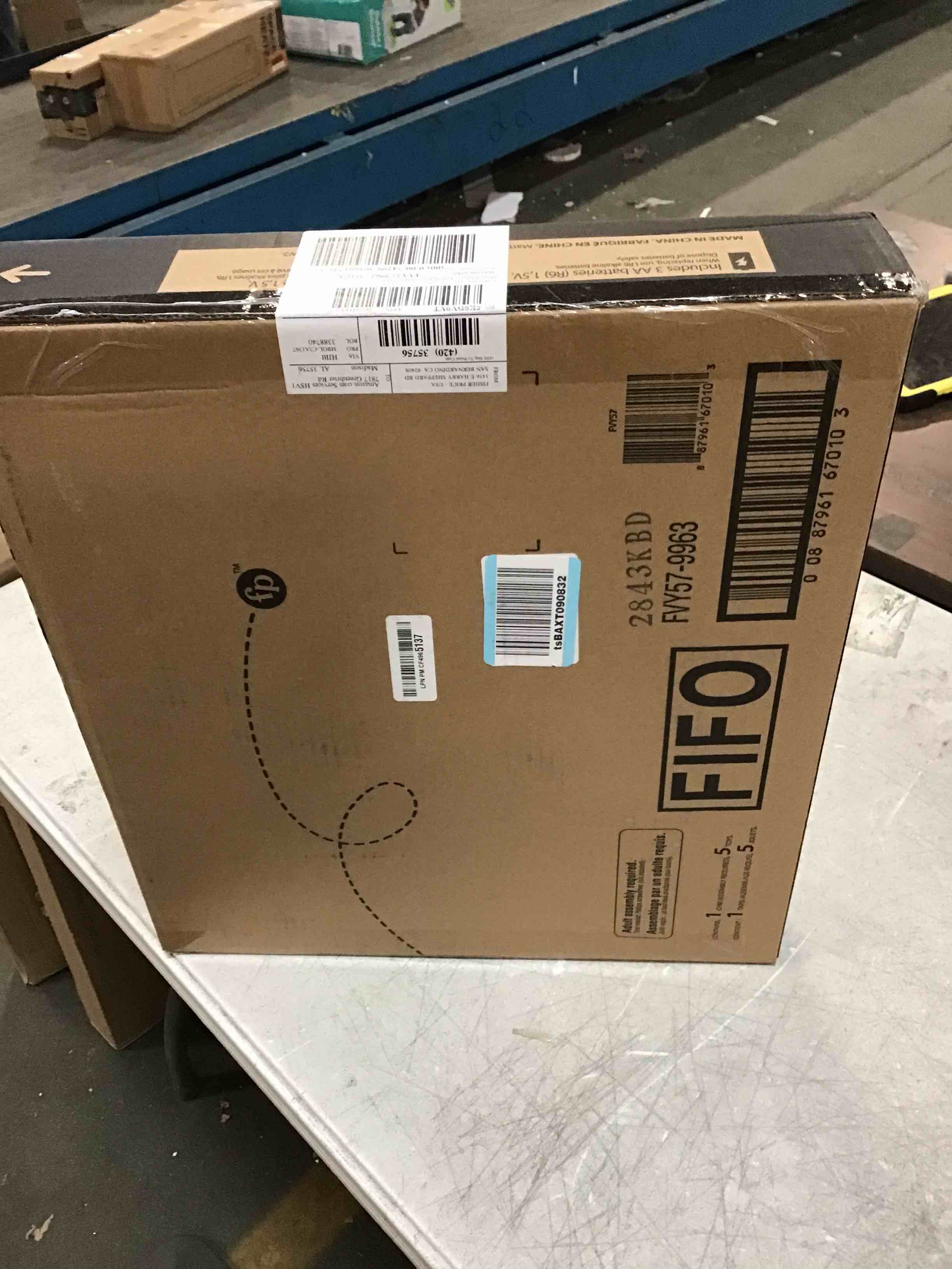 https://s3.amazonaws.com/lotting-images-prod/bidfta/ORG5764215_1705957522610.jpeg