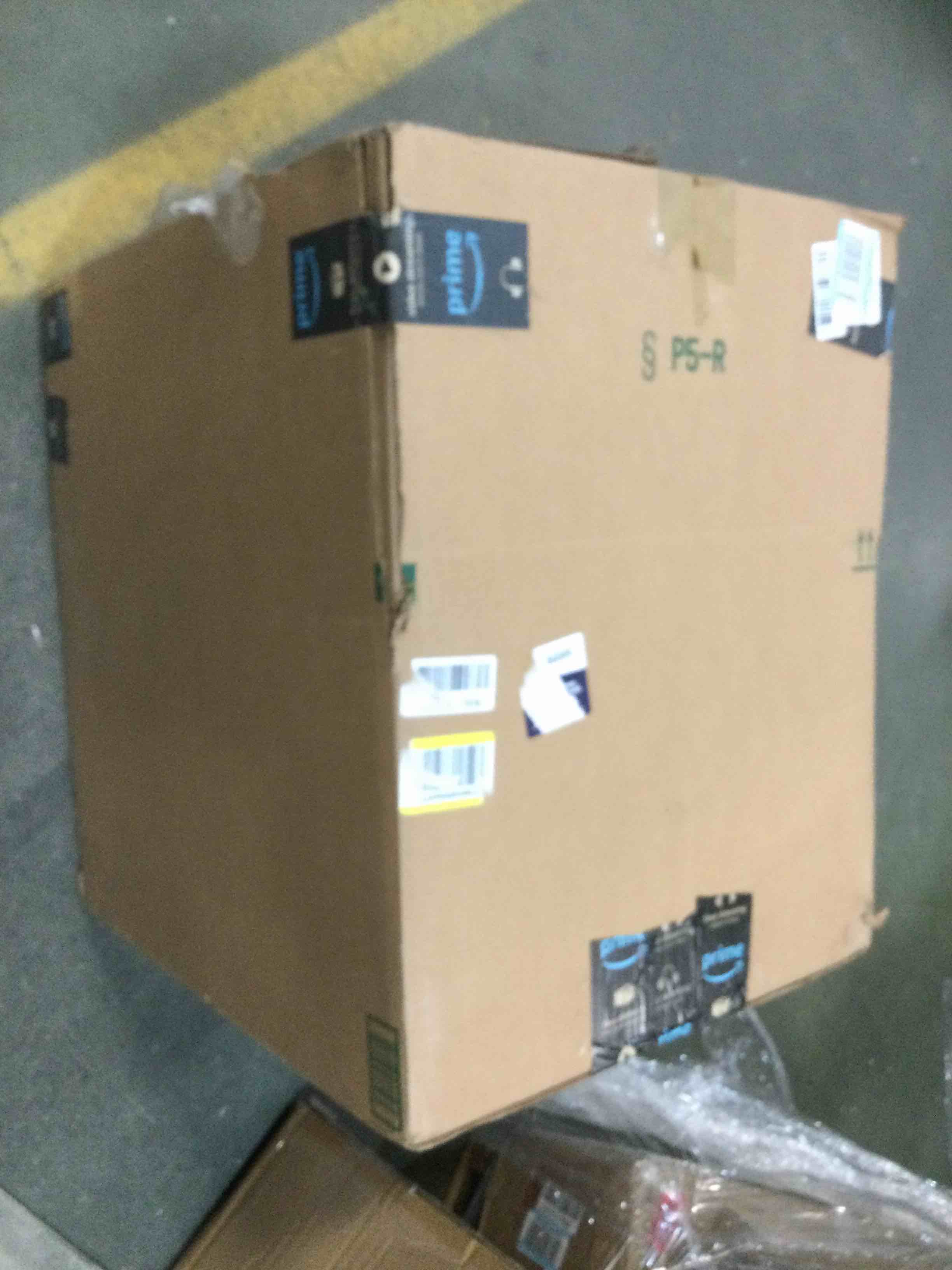 https://s3.amazonaws.com/lotting-images-prod/bidfta/ORG5764250_1706013519367.jpeg