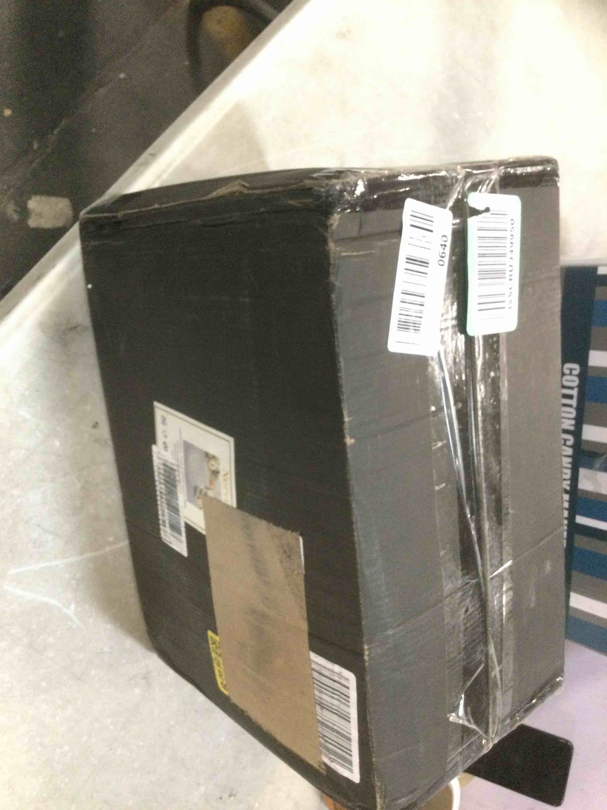 https://s3.amazonaws.com/lotting-images-prod/bidfta/ORG5764592_1706103532396.jpeg