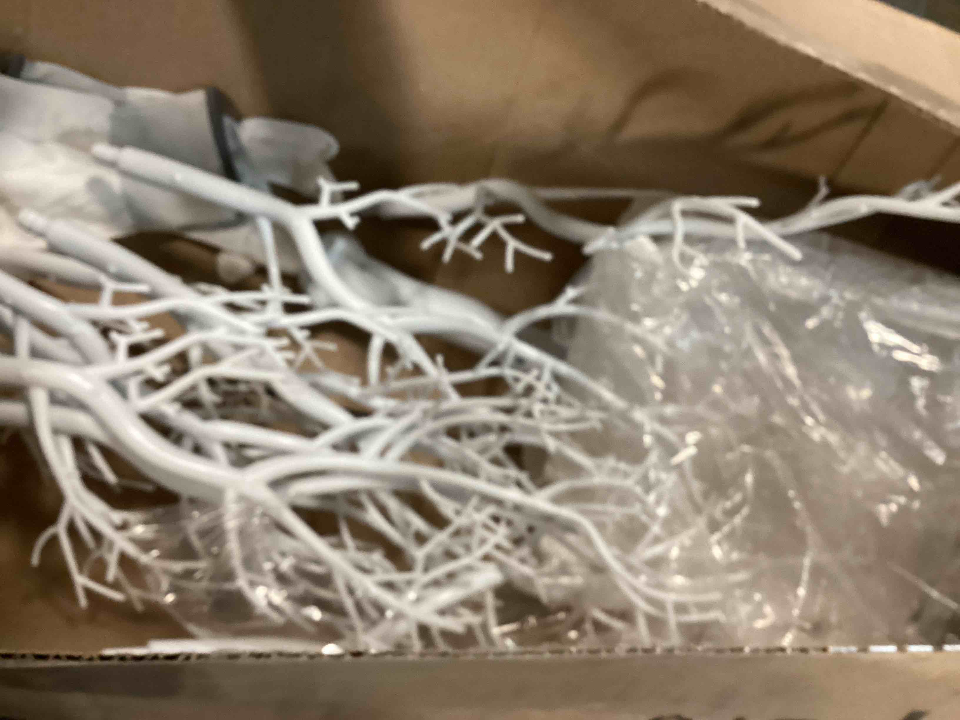https://s3.amazonaws.com/lotting-images-prod/bidfta/ORG5766816_1706038306883.jpeg