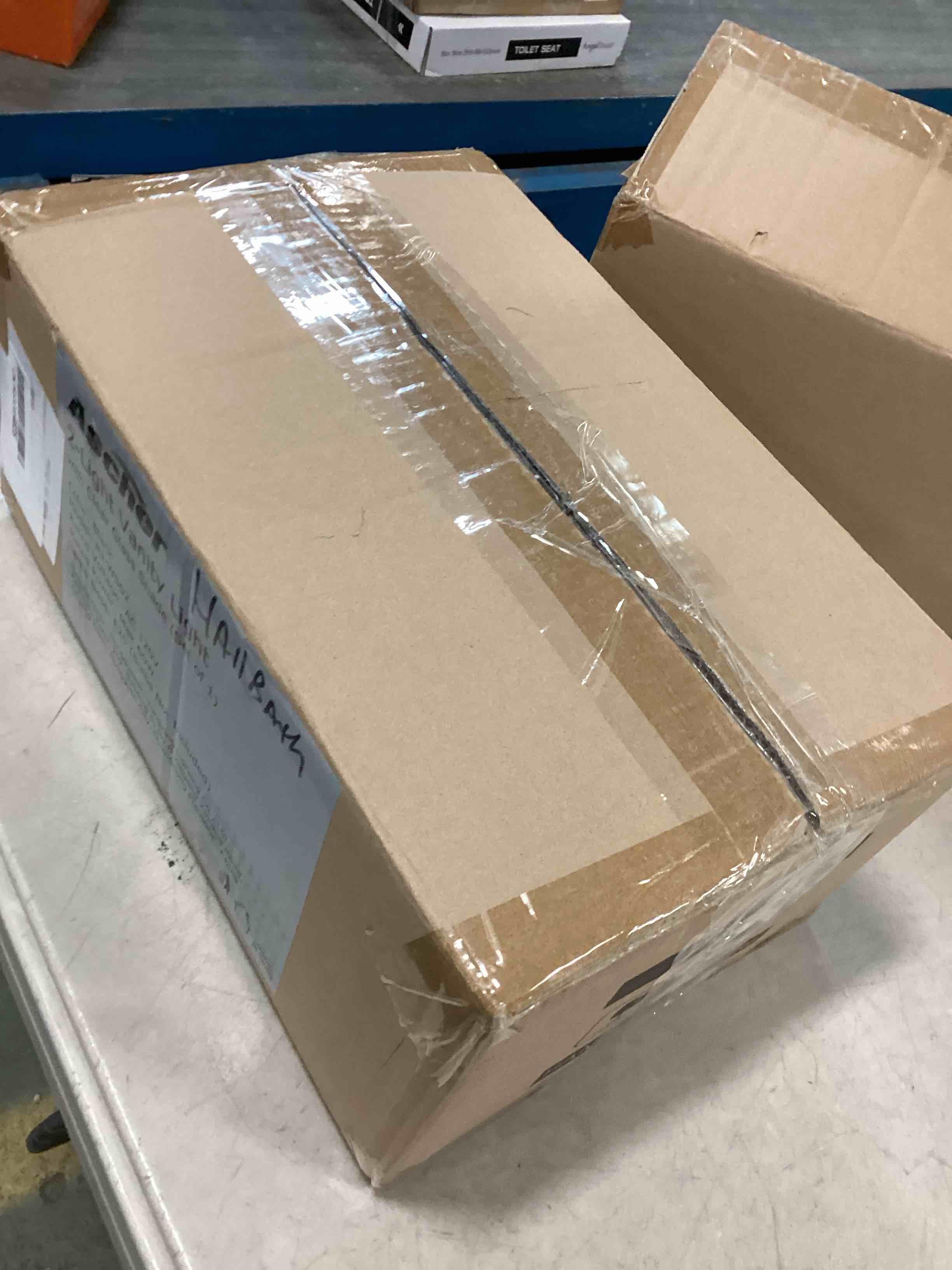 https://s3.amazonaws.com/lotting-images-prod/bidfta/ORG5767068_1706113383787.jpeg