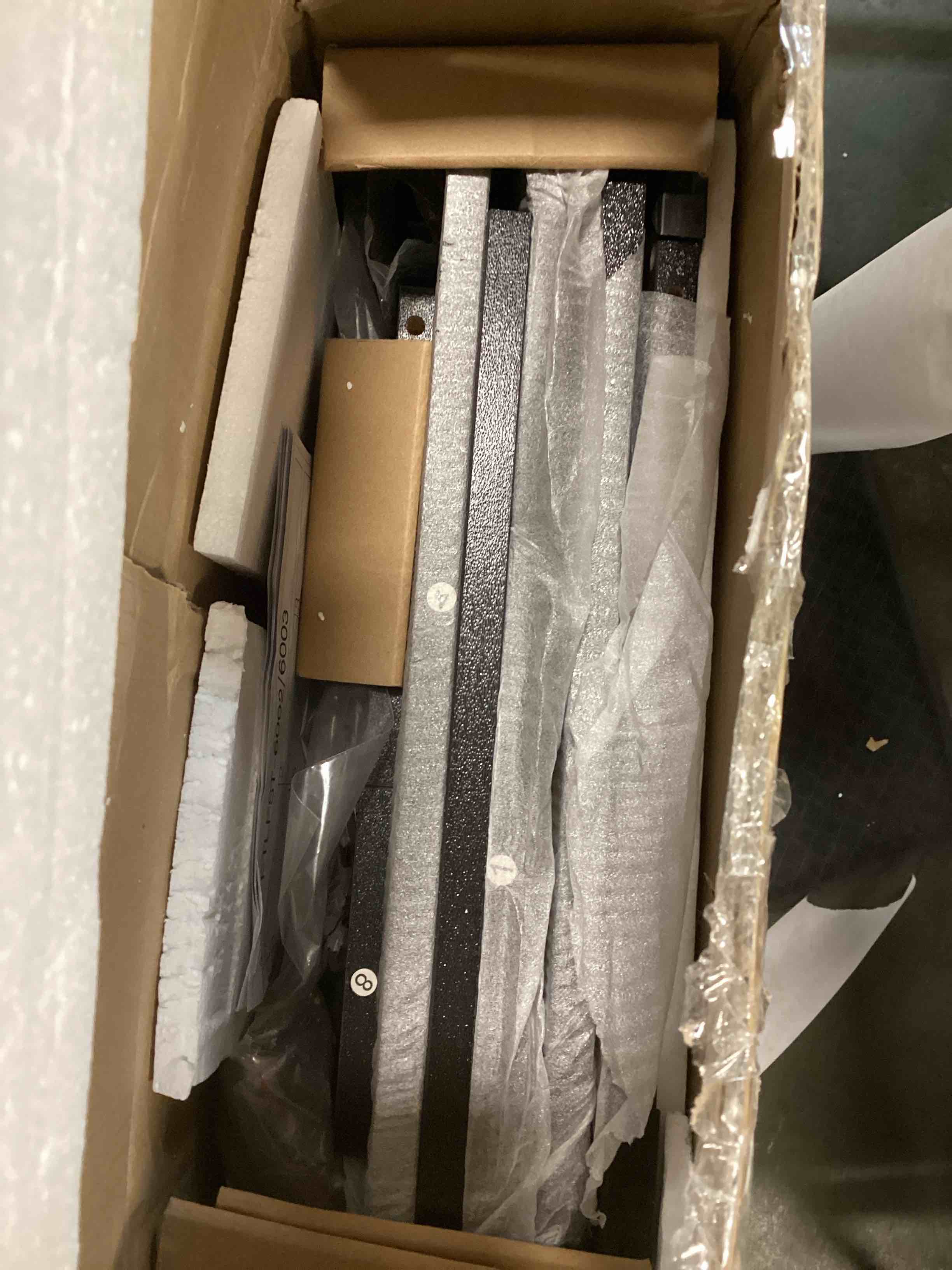 https://s3.amazonaws.com/lotting-images-prod/bidfta/ORG5767085_1706114602411.jpeg