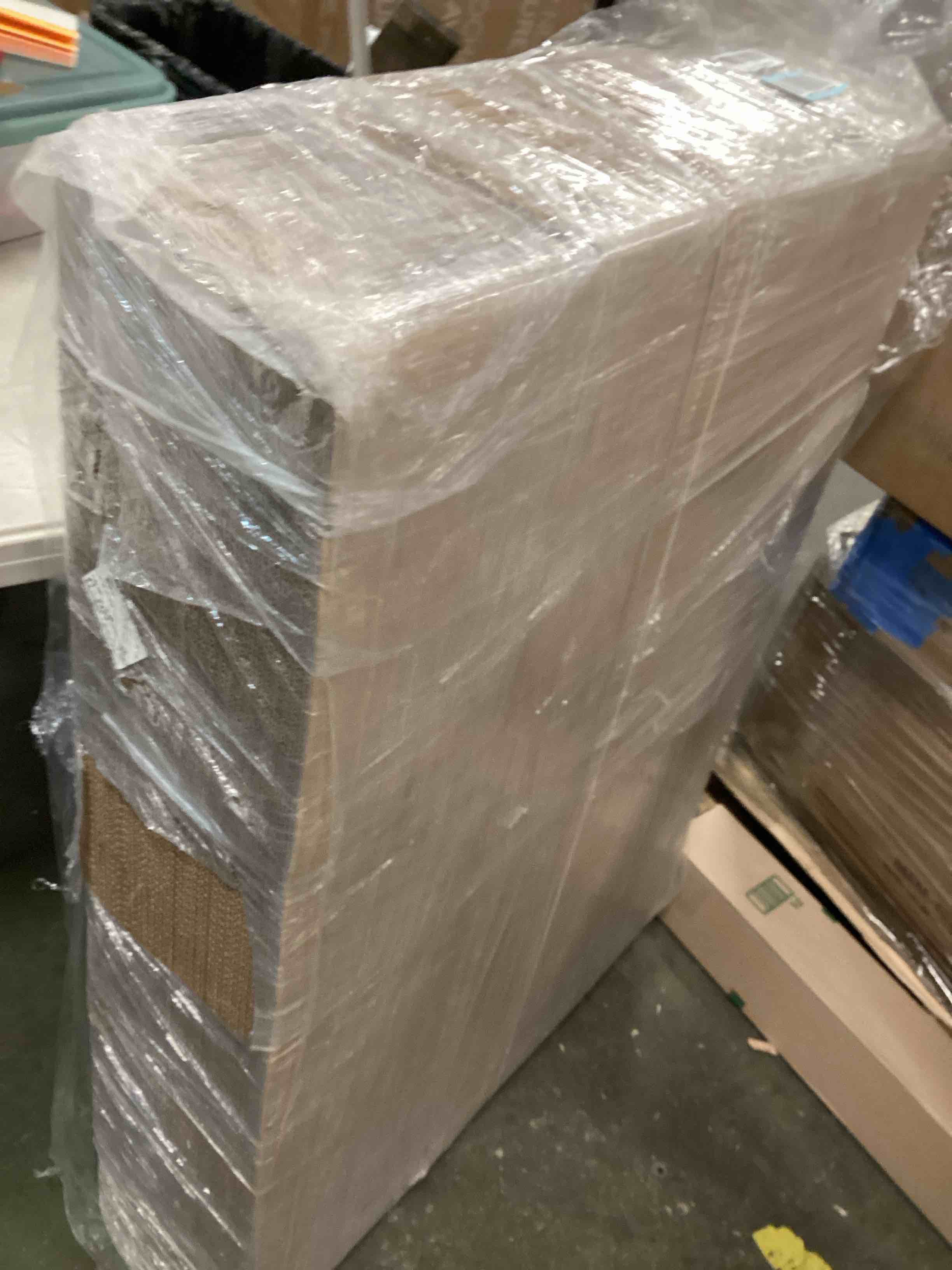 https://s3.amazonaws.com/lotting-images-prod/bidfta/ORG5767228_1706128235928.jpeg