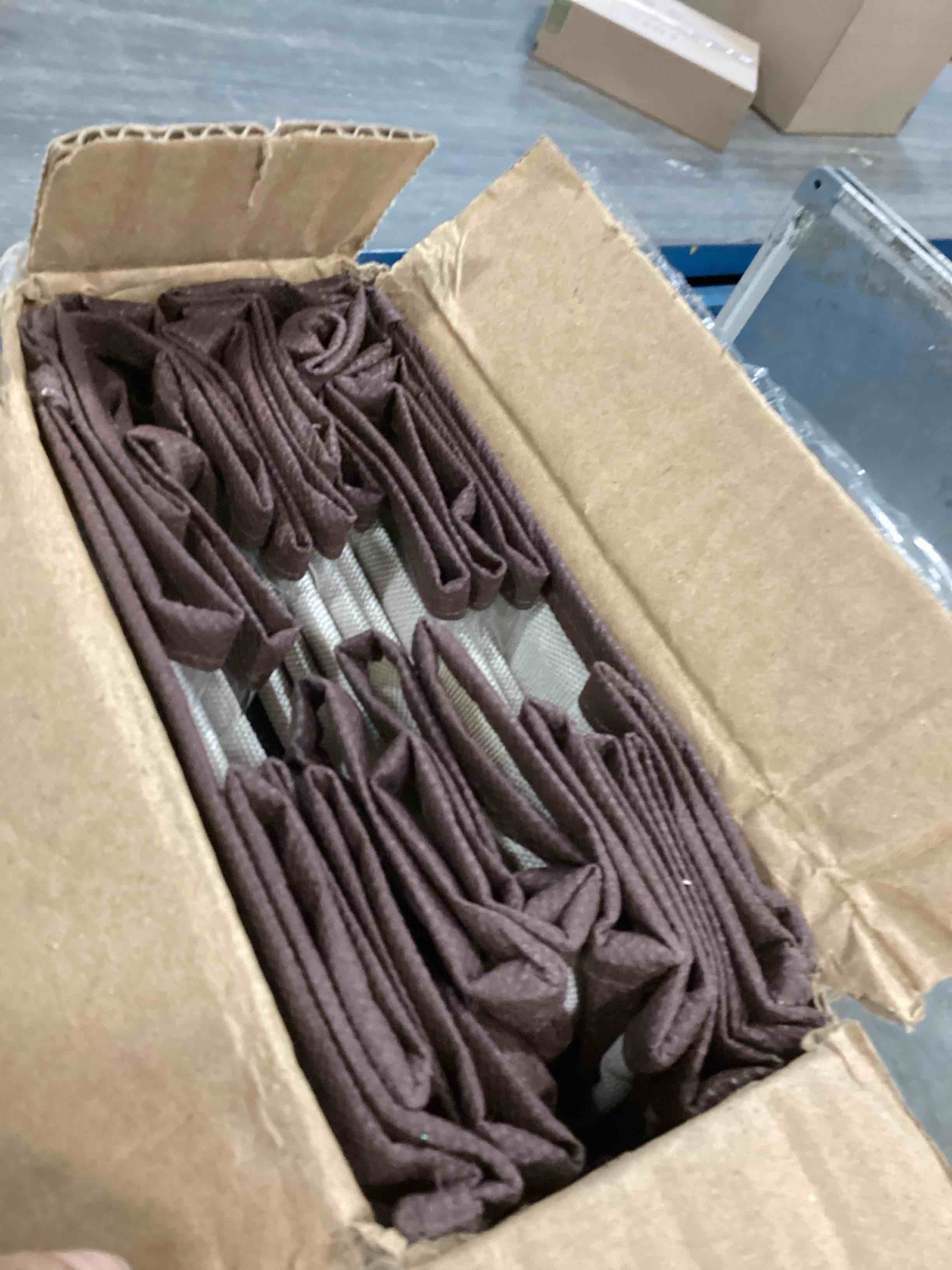 https://s3.amazonaws.com/lotting-images-prod/bidfta/ORG5767823_1706280383663.jpeg
