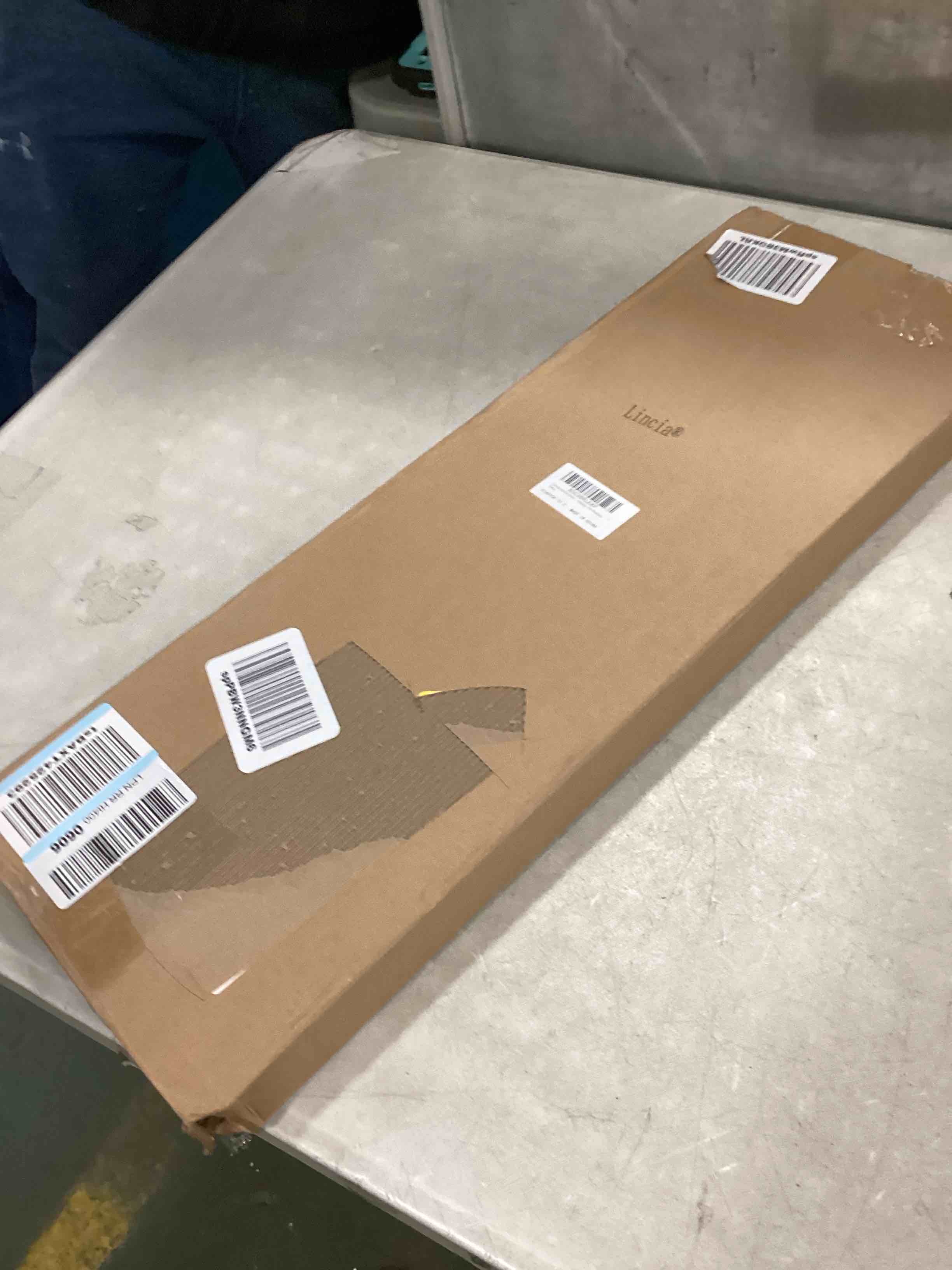 https://s3.amazonaws.com/lotting-images-prod/bidfta/ORG5767837_1706282445998.jpeg