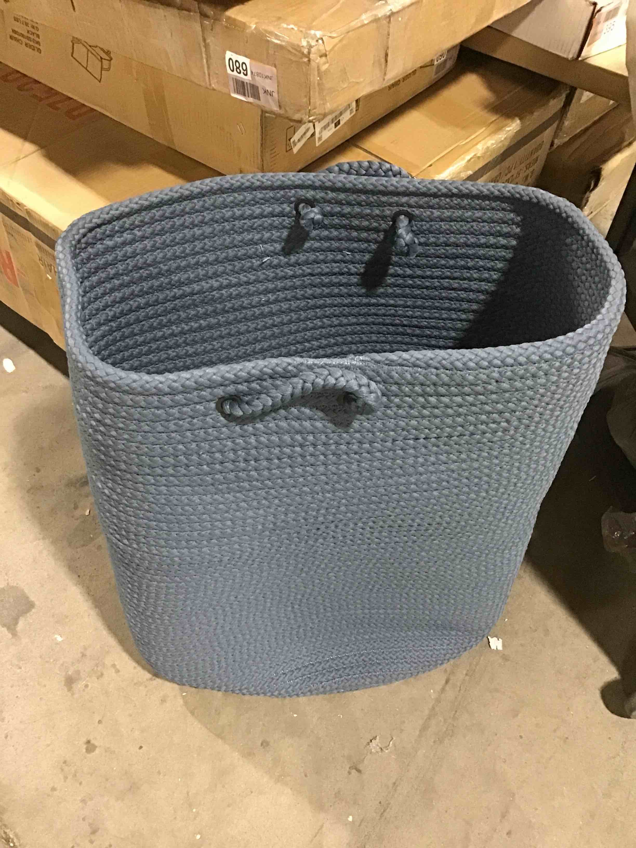 Laundry basket 