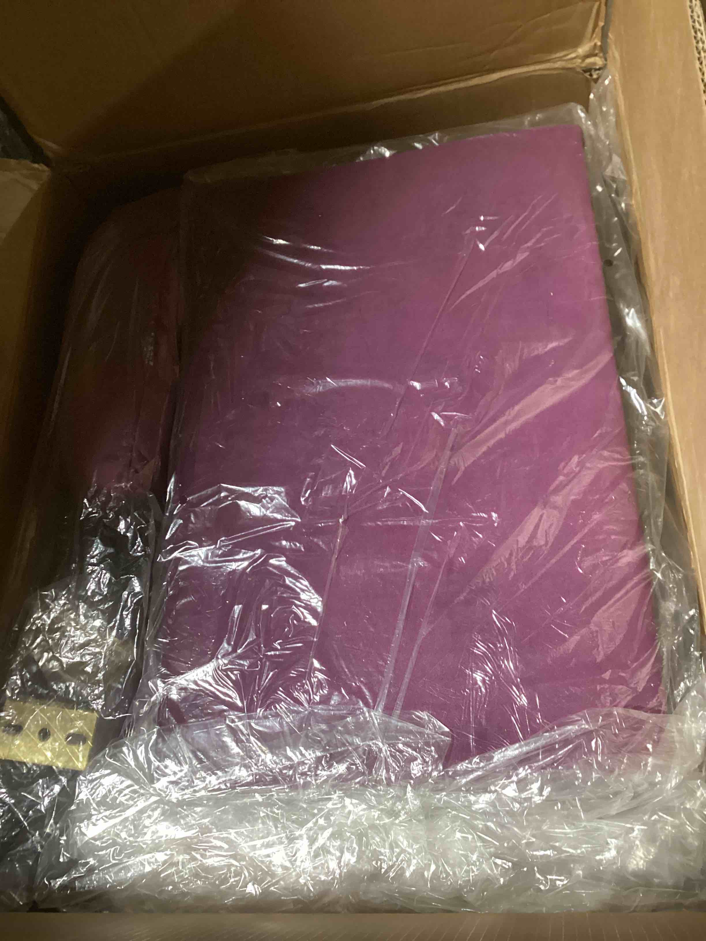 https://s3.amazonaws.com/lotting-images-prod/bidfta/ORG5770601_1709318415740.jpeg