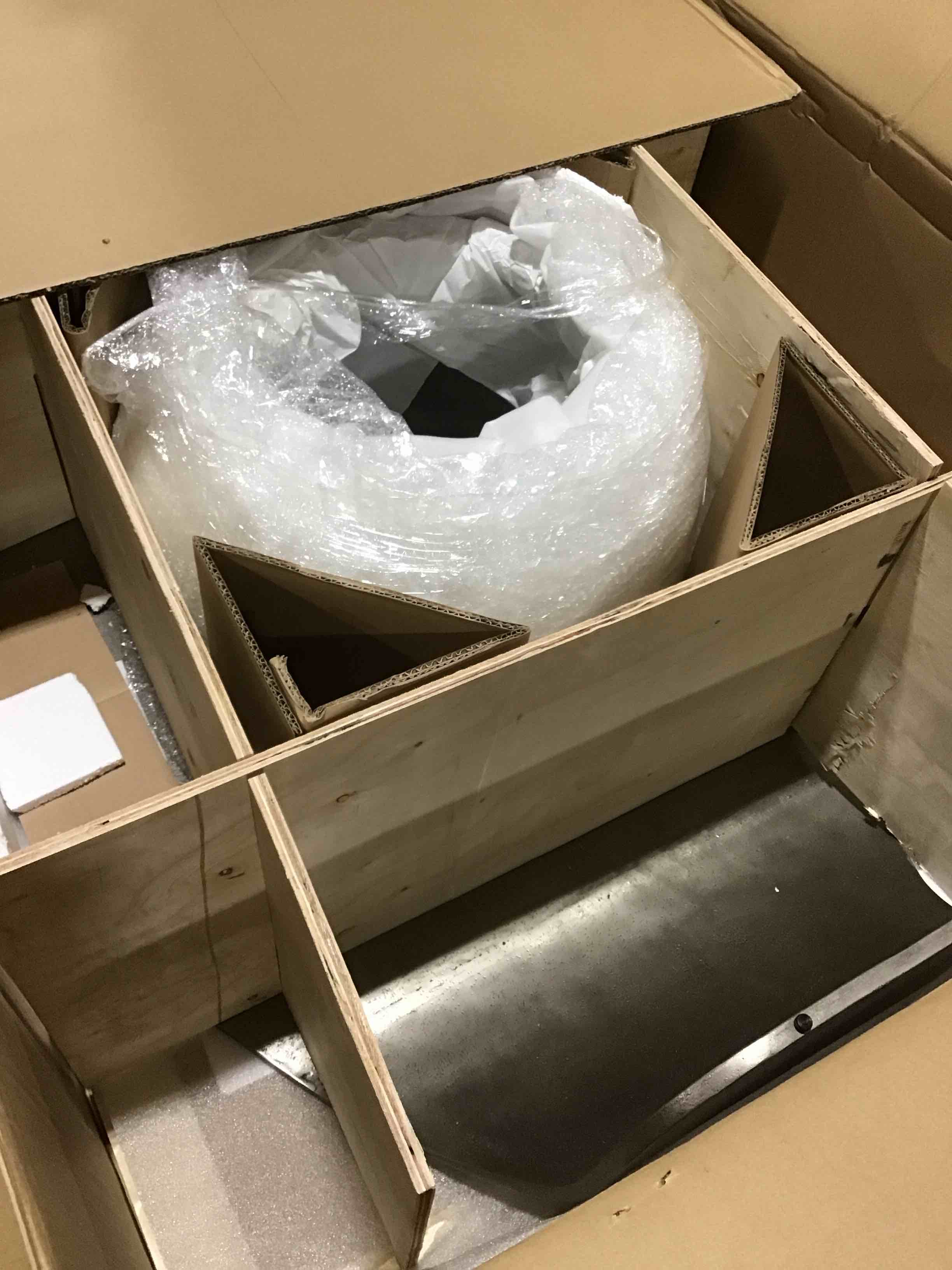 https://s3.amazonaws.com/lotting-images-prod/bidfta/ORG5771933_1710444069375.jpeg