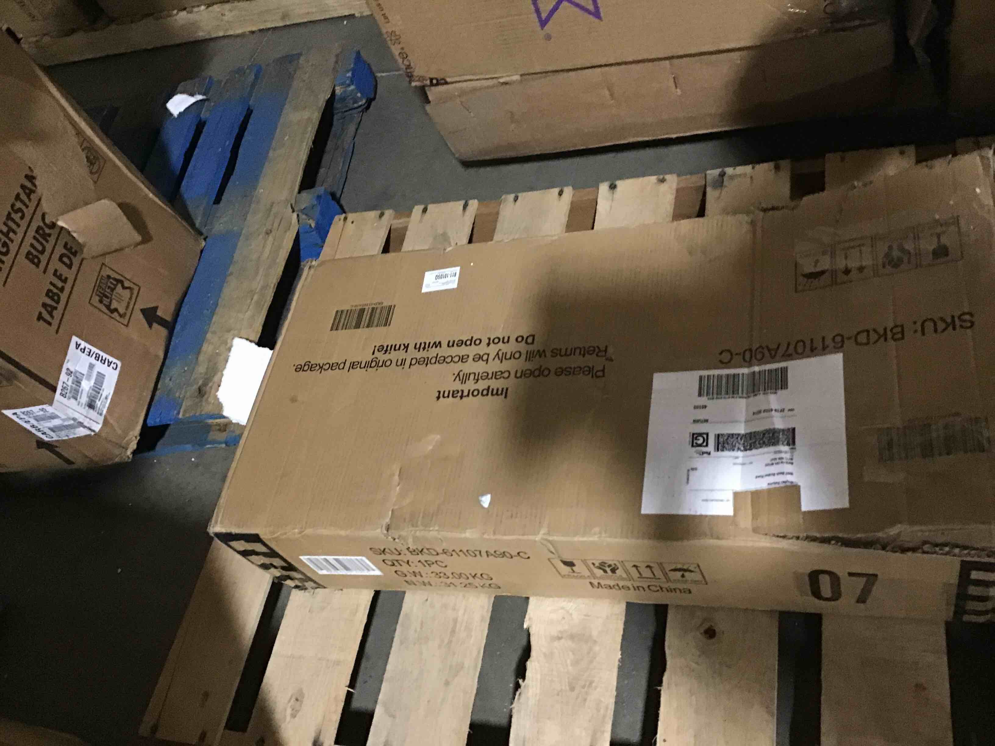https://s3.amazonaws.com/lotting-images-prod/bidfta/ORG5772481_1710862385082.jpeg