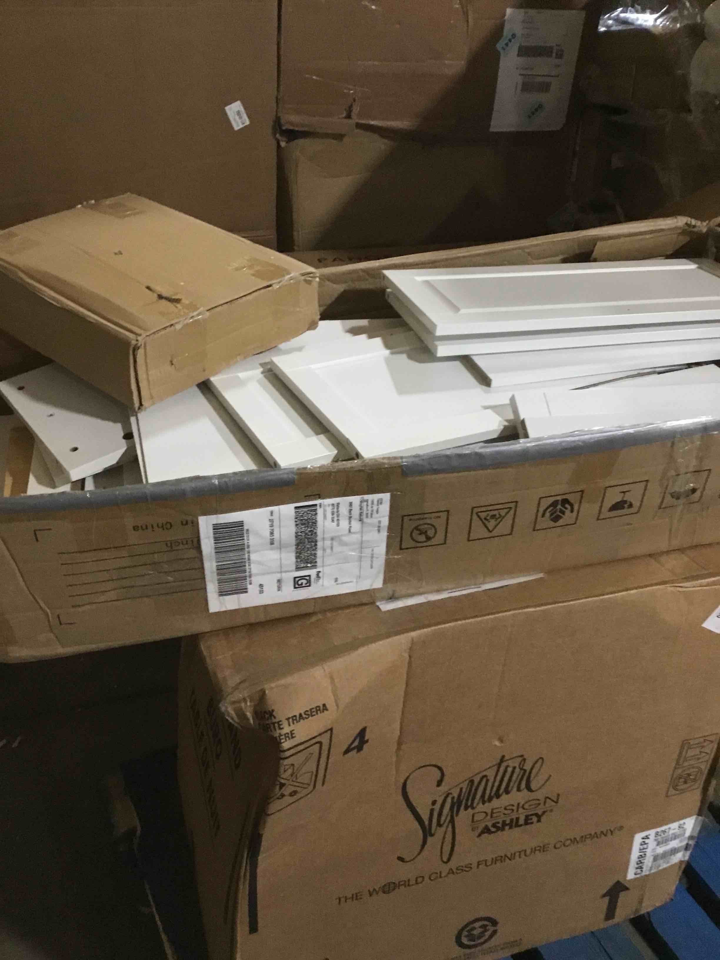 https://s3.amazonaws.com/lotting-images-prod/bidfta/ORG5772525_1710867460976.jpeg