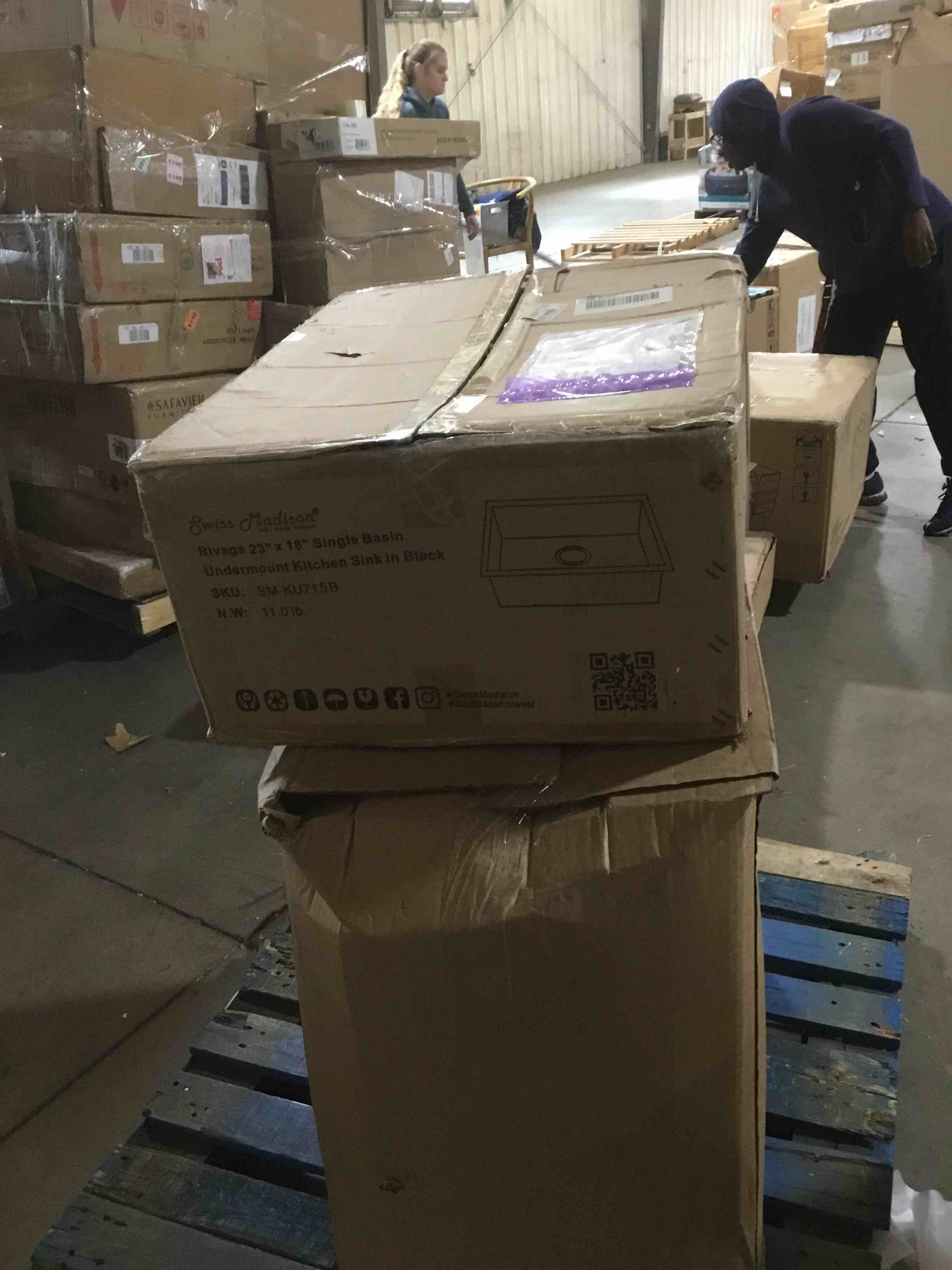 https://s3.amazonaws.com/lotting-images-prod/bidfta/ORG5772584_1710876225972.jpeg
