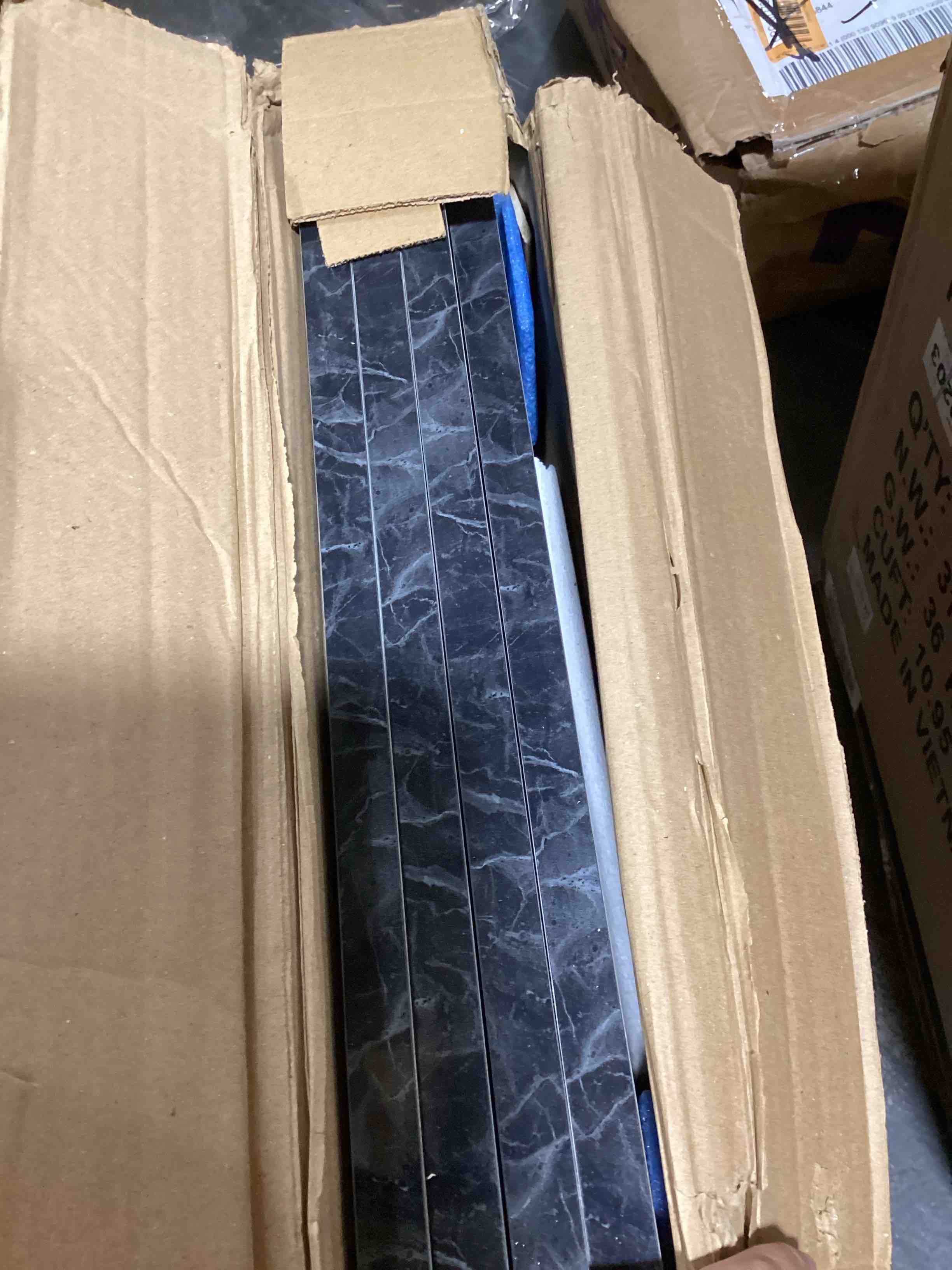 https://s3.amazonaws.com/lotting-images-prod/bidfta/ORG5777694_1712063847516.jpeg