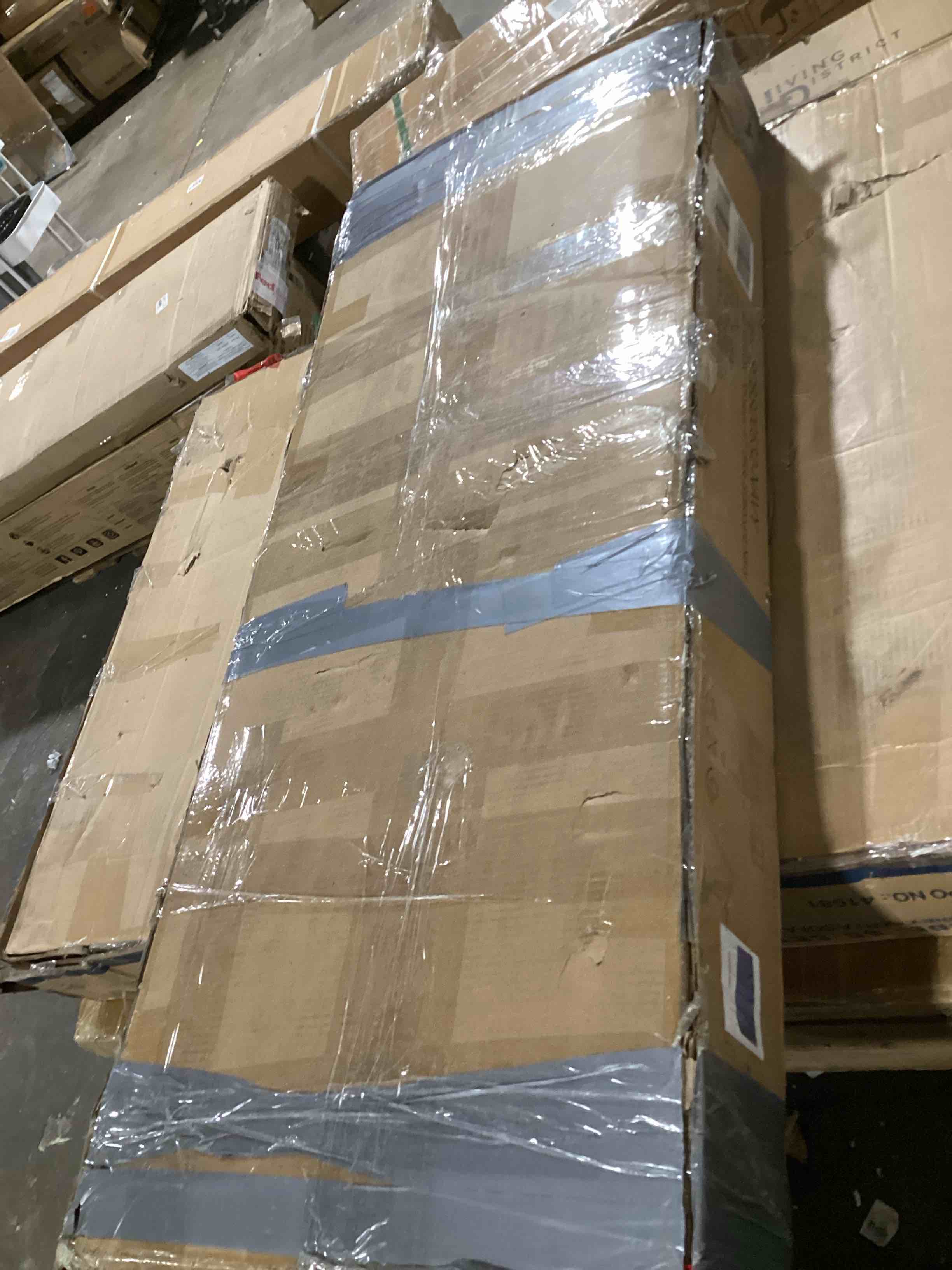 https://s3.amazonaws.com/lotting-images-prod/bidfta/ORG5778837_1712325377308.jpeg