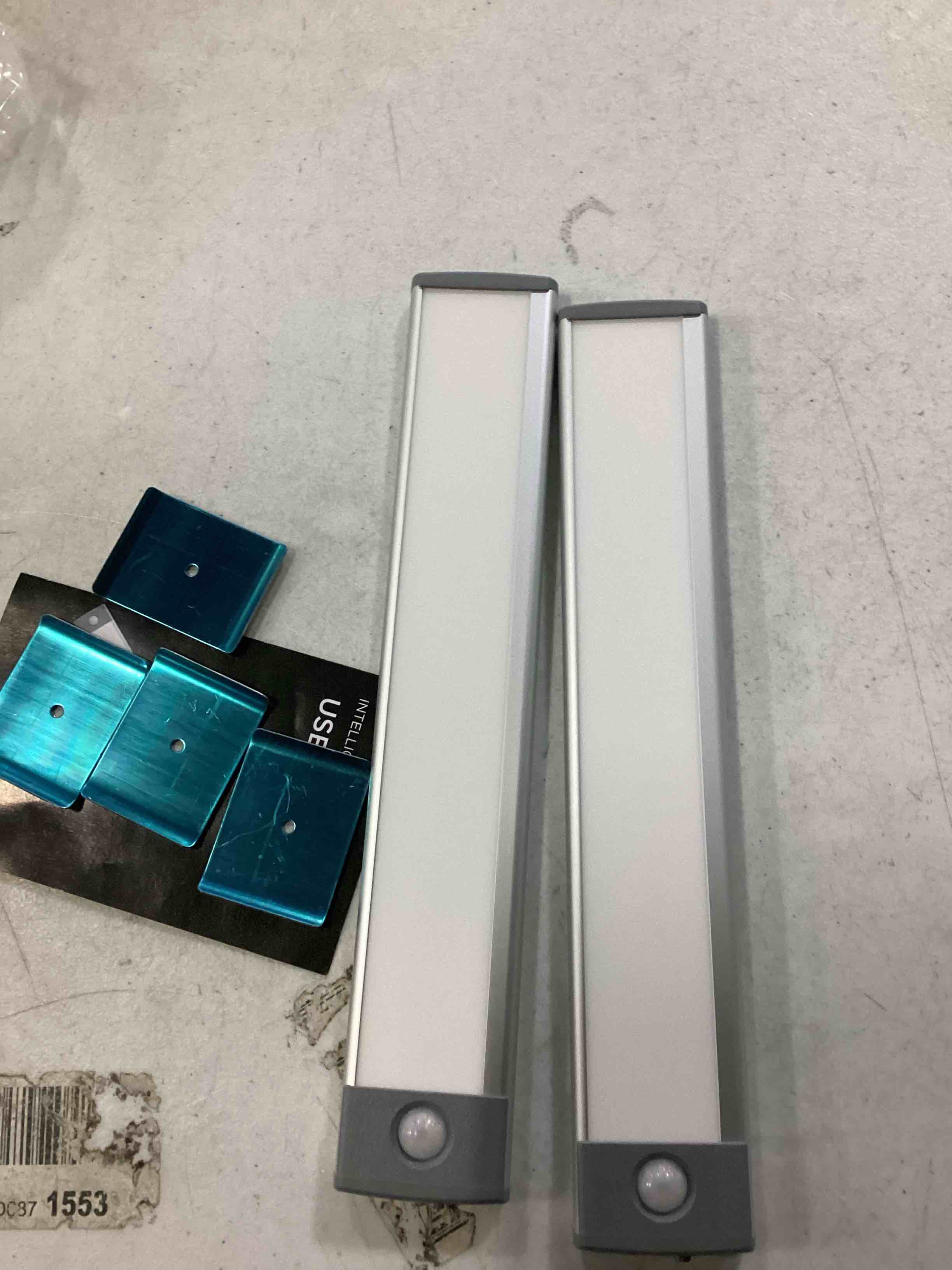 https://s3.amazonaws.com/lotting-images-prod/bidfta/ORG5780404_1713464330413.jpeg