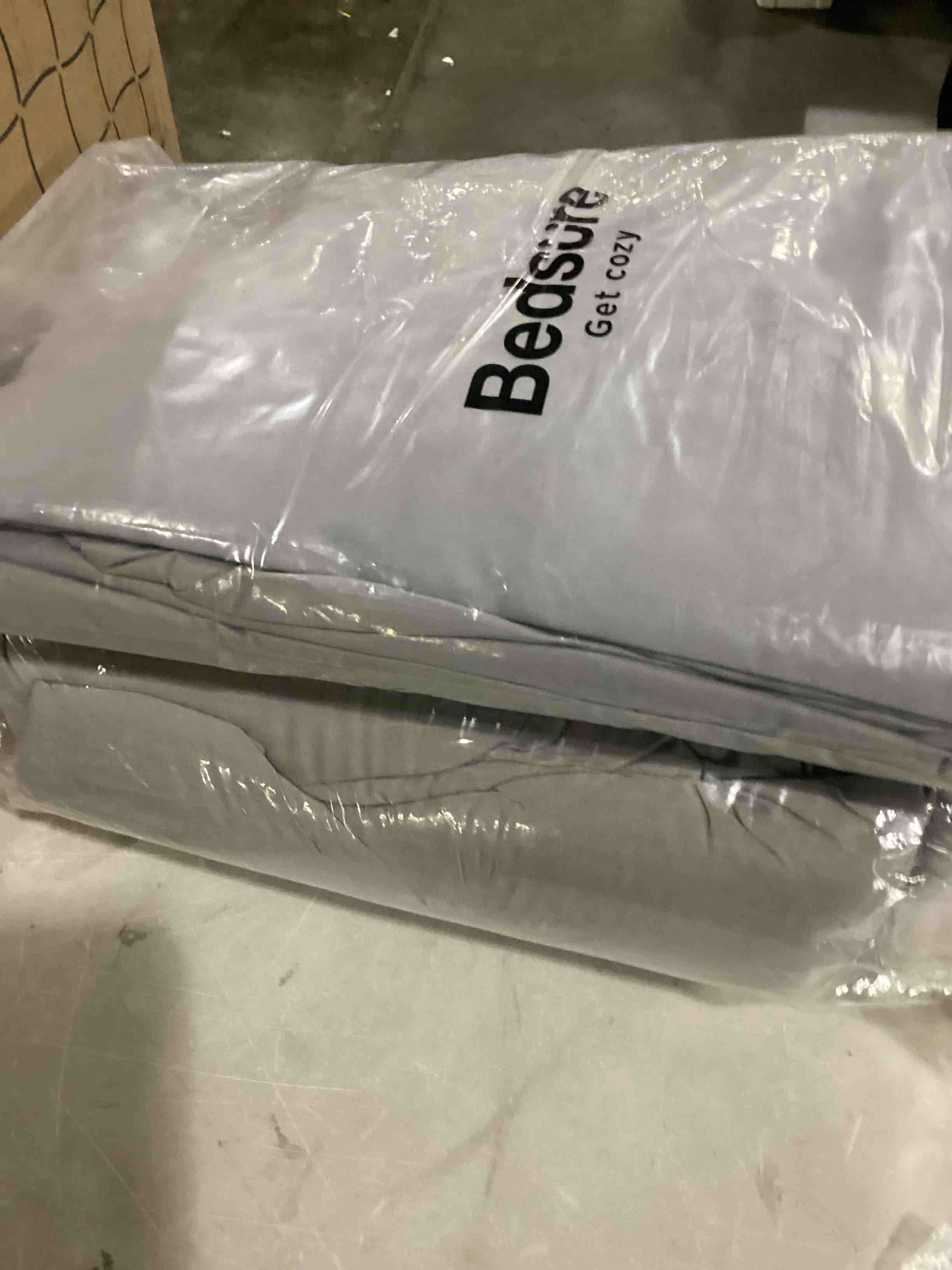 https://s3.amazonaws.com/lotting-images-prod/bidfta/ORG5782127_1713800287181.jpeg