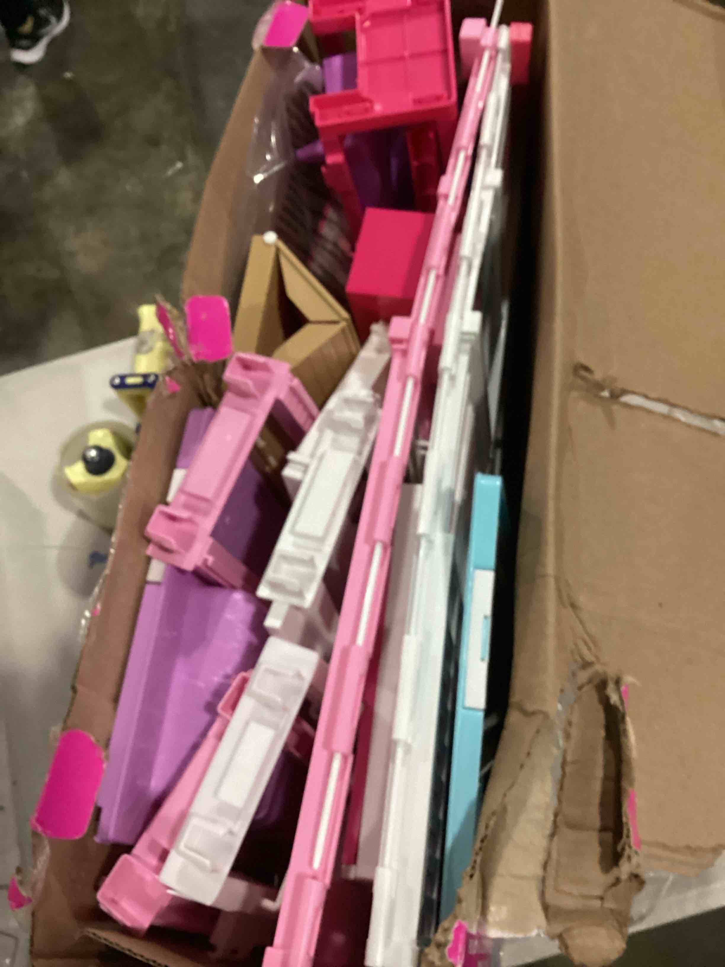 https://s3.amazonaws.com/lotting-images-prod/bidfta/ORG5782133_1713801145613.jpeg