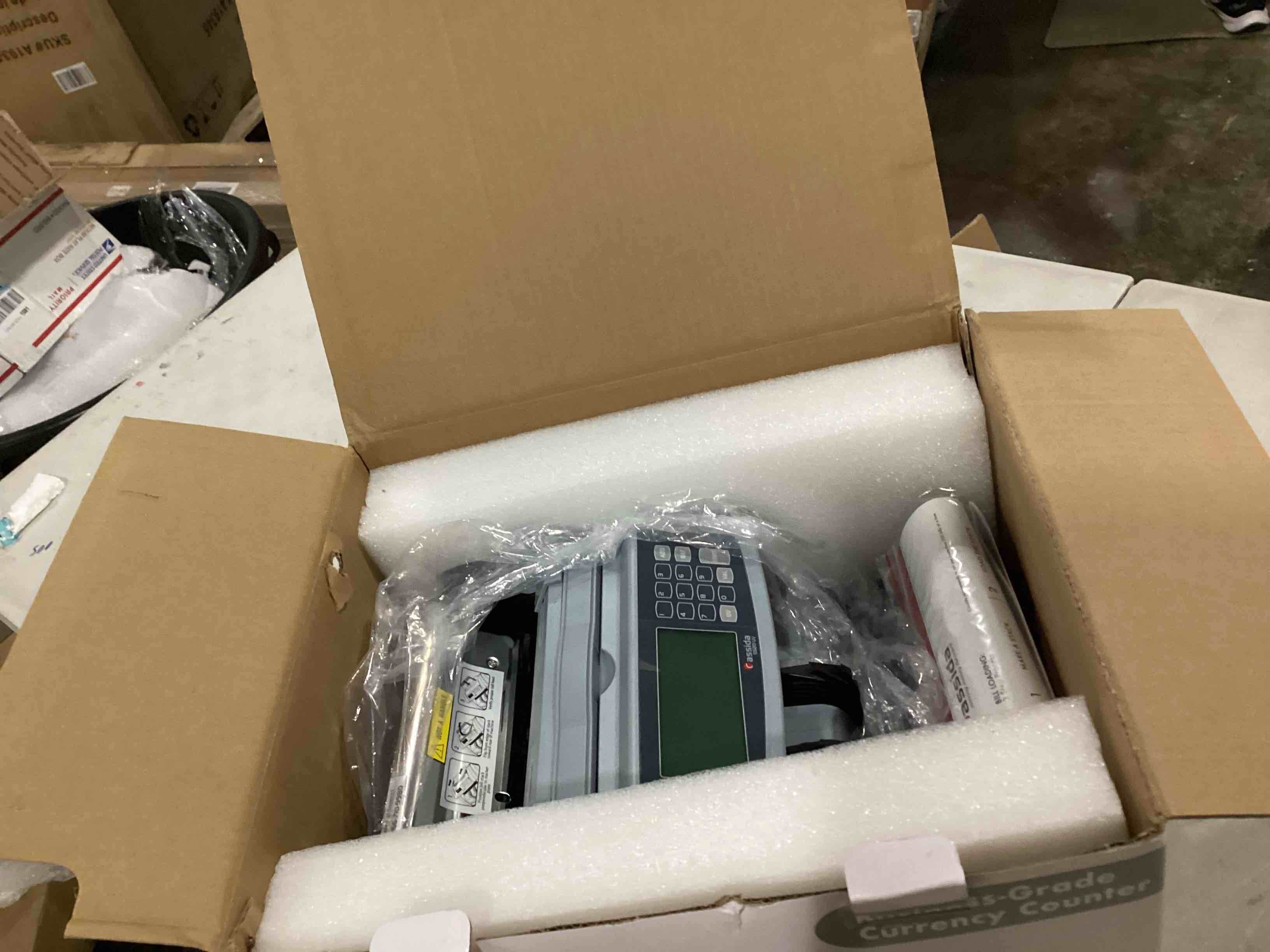 https://s3.amazonaws.com/lotting-images-prod/bidfta/ORG5782232_1714749279138.jpeg