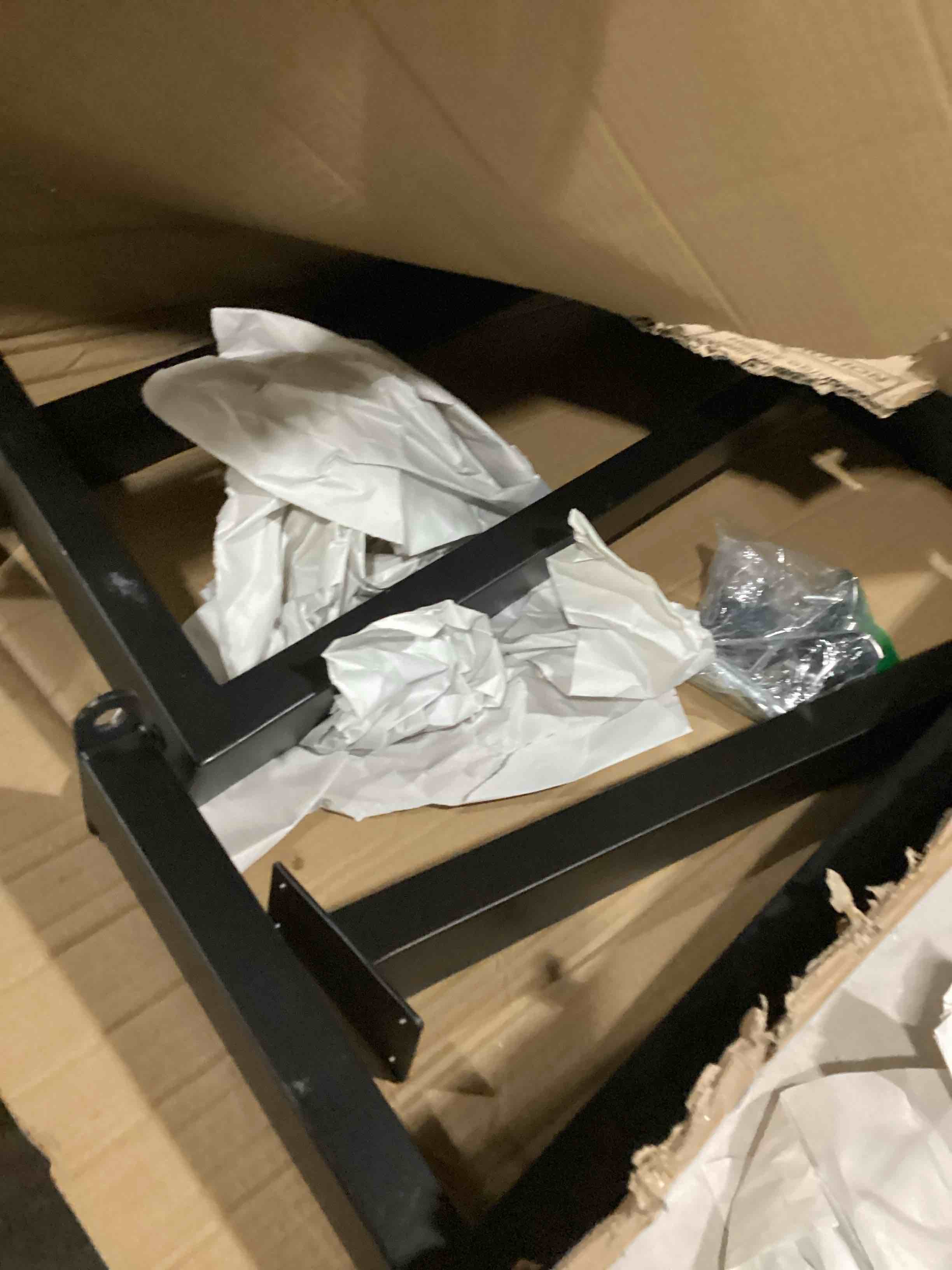 https://s3.amazonaws.com/lotting-images-prod/bidfta/ORG5782282_1714762907087.jpeg