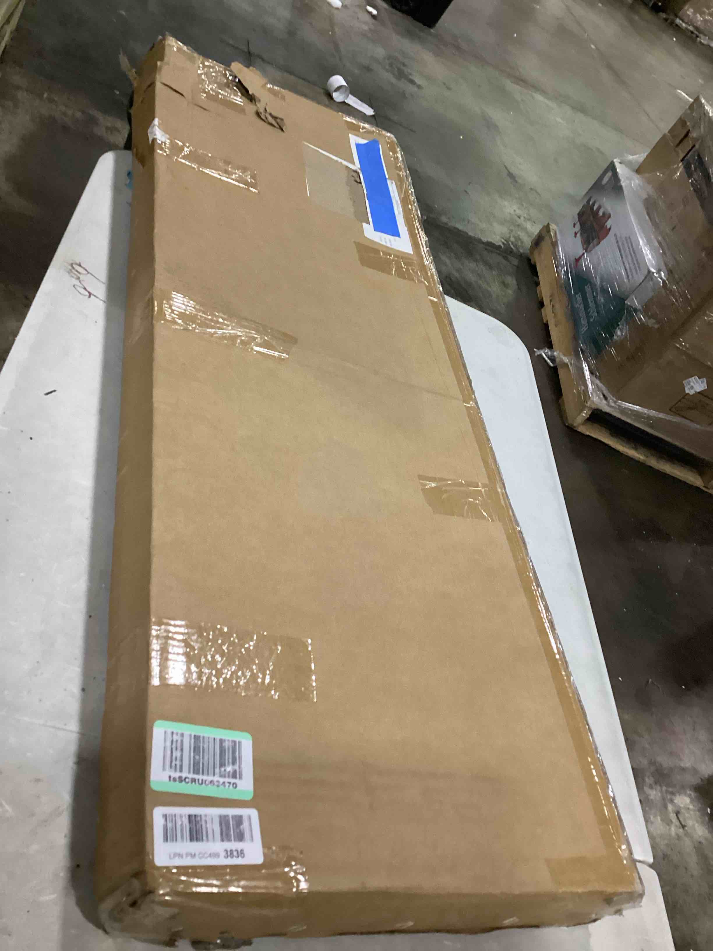 https://s3.amazonaws.com/lotting-images-prod/bidfta/ORG5782373_1715266362817.jpeg