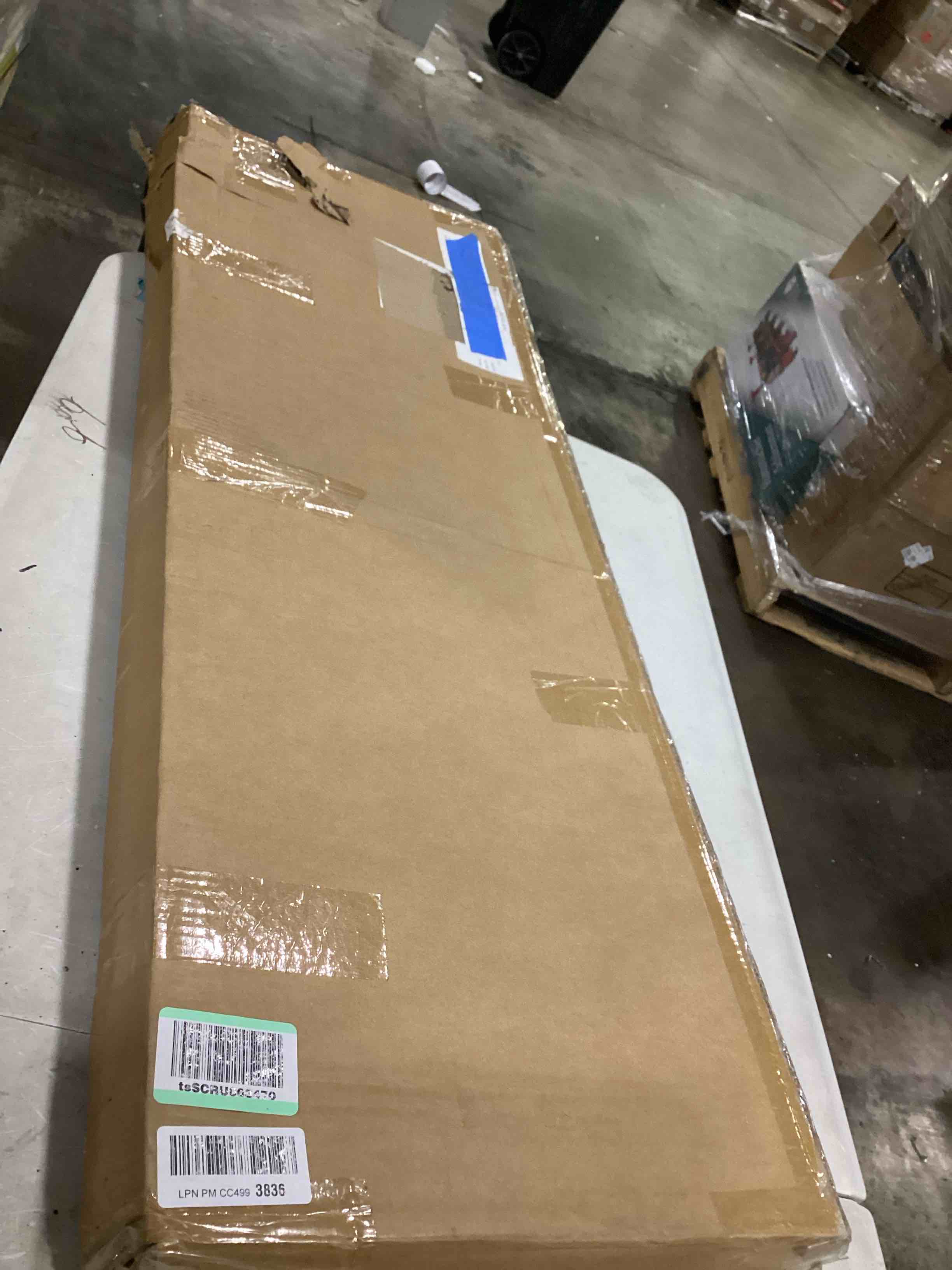 https://s3.amazonaws.com/lotting-images-prod/bidfta/ORG5782373_1715266364146.jpeg