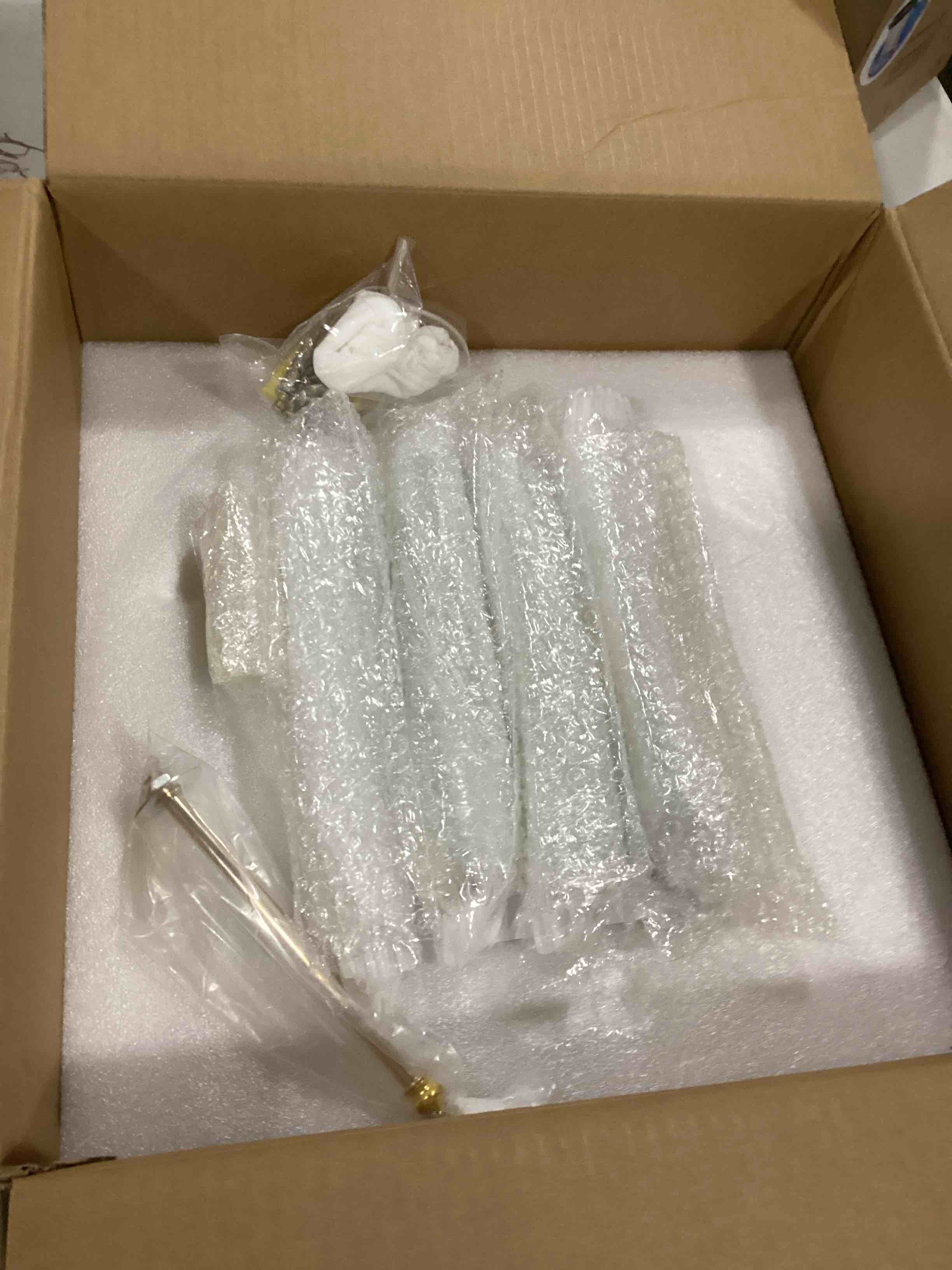 https://s3.amazonaws.com/lotting-images-prod/bidfta/ORG5782499_1715699825748.jpeg