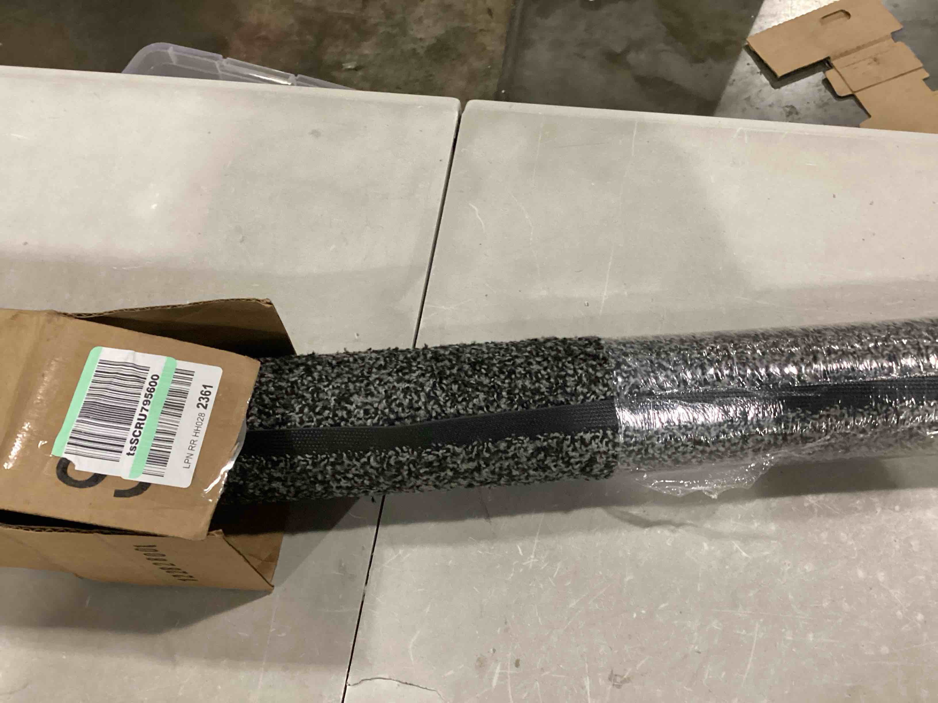 https://s3.amazonaws.com/lotting-images-prod/bidfta/ORG5782559_1715863805386.jpeg