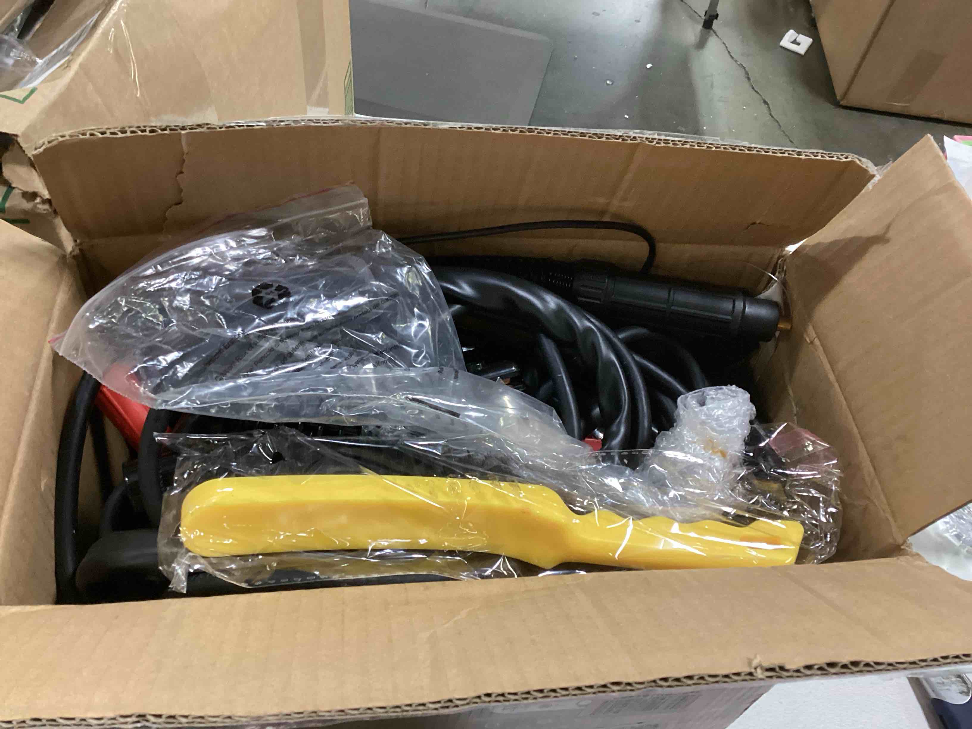 https://s3.amazonaws.com/lotting-images-prod/bidfta/ORG5783745_1714476277336.jpeg