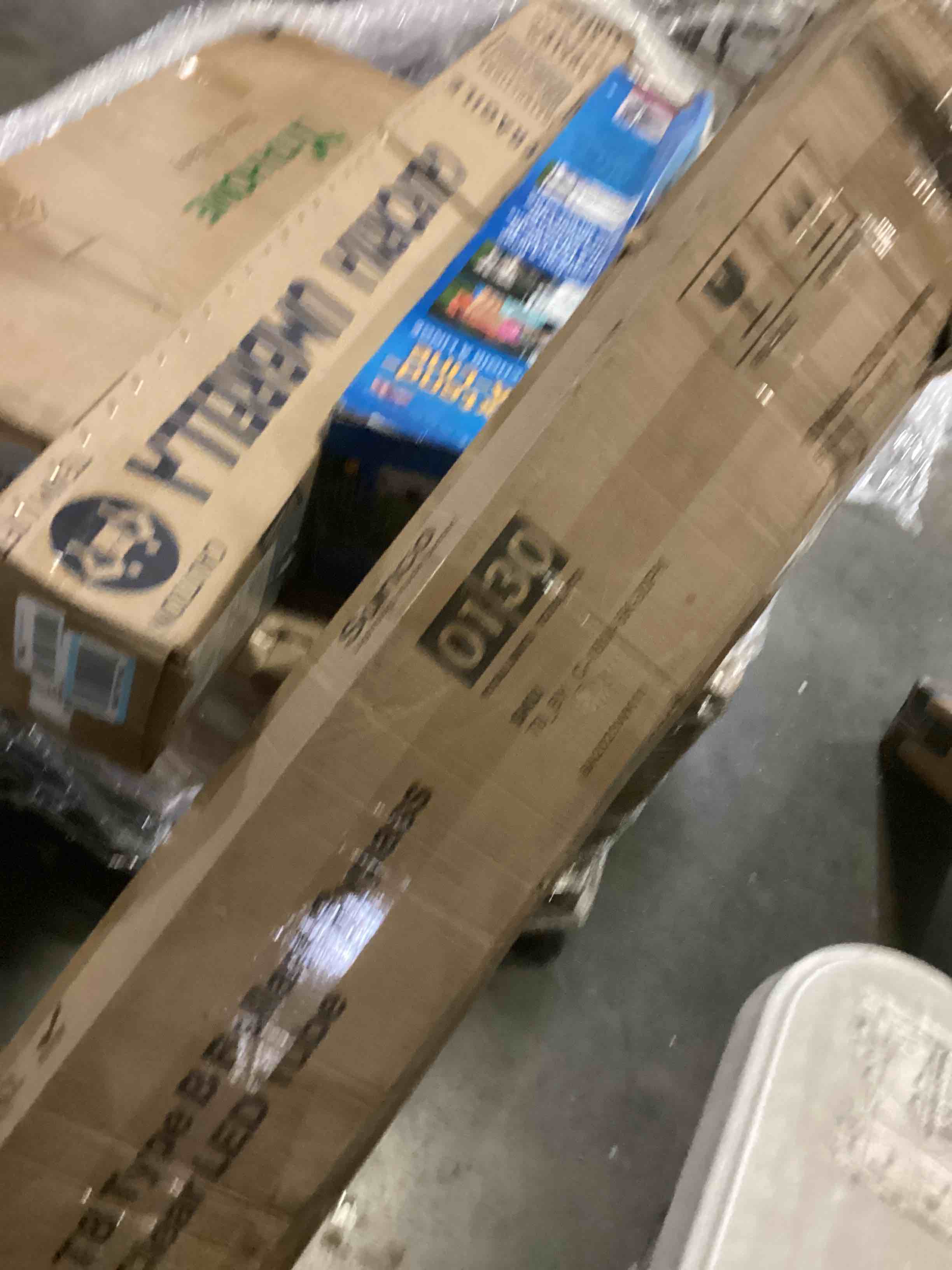 https://s3.amazonaws.com/lotting-images-prod/bidfta/ORG5784532_1714139665058.jpeg